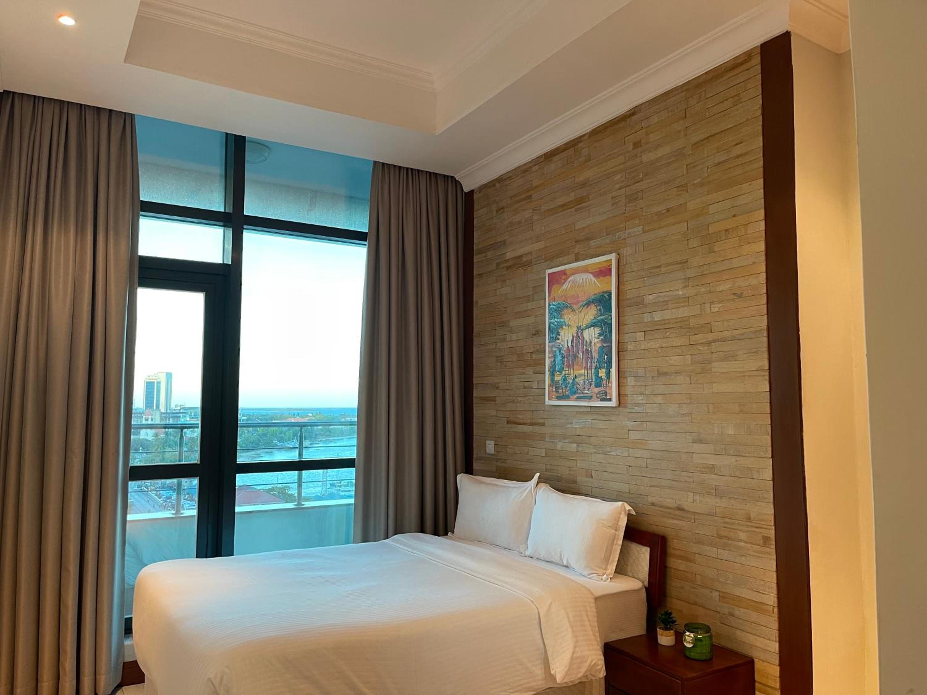 Apartment with Sea View - Photo 13