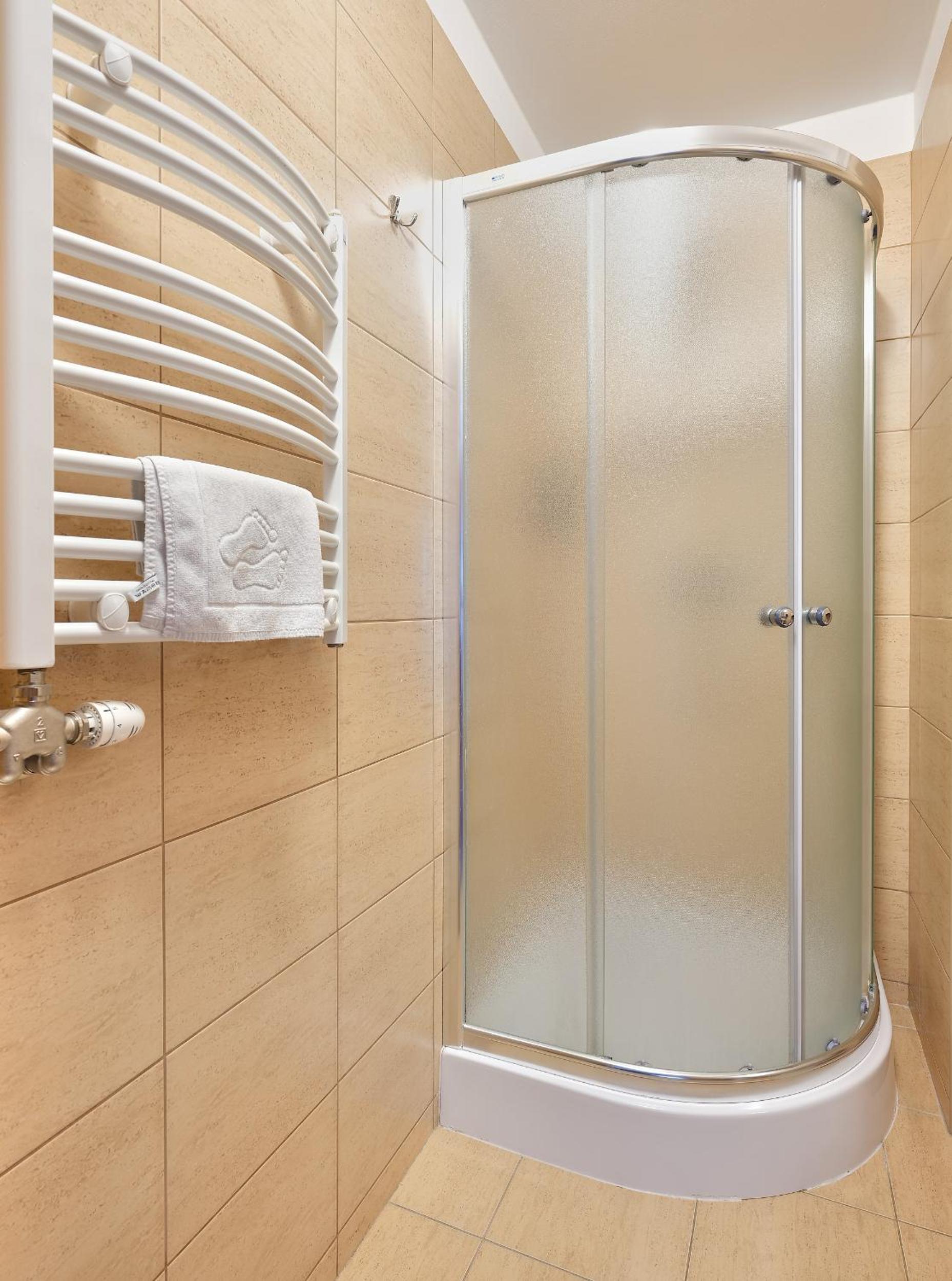 Triple Room - Photo 8