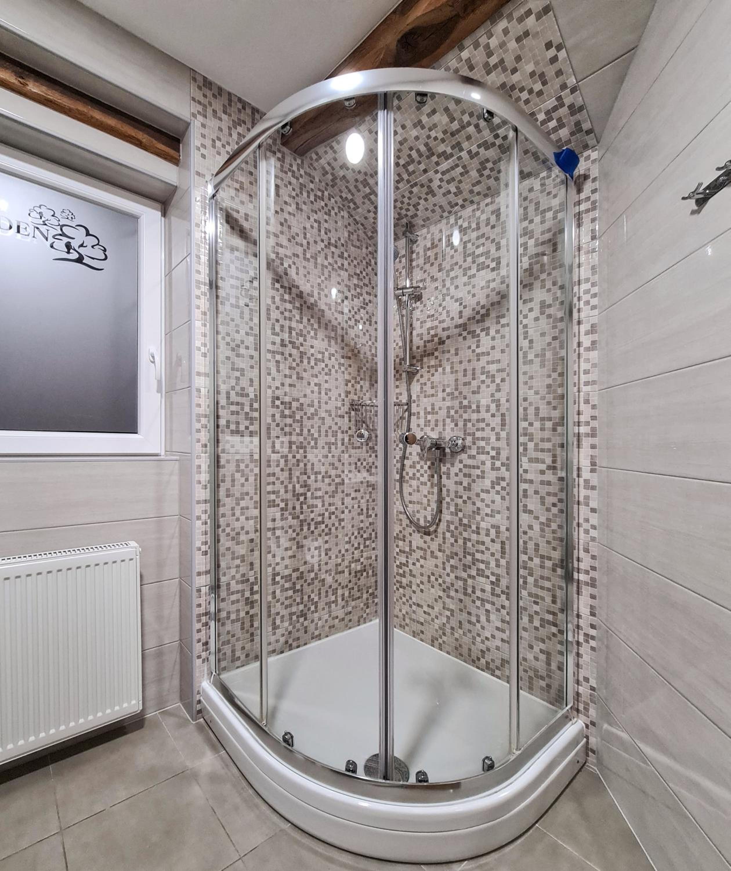 Double Room with Private Bathroom - Photo 5