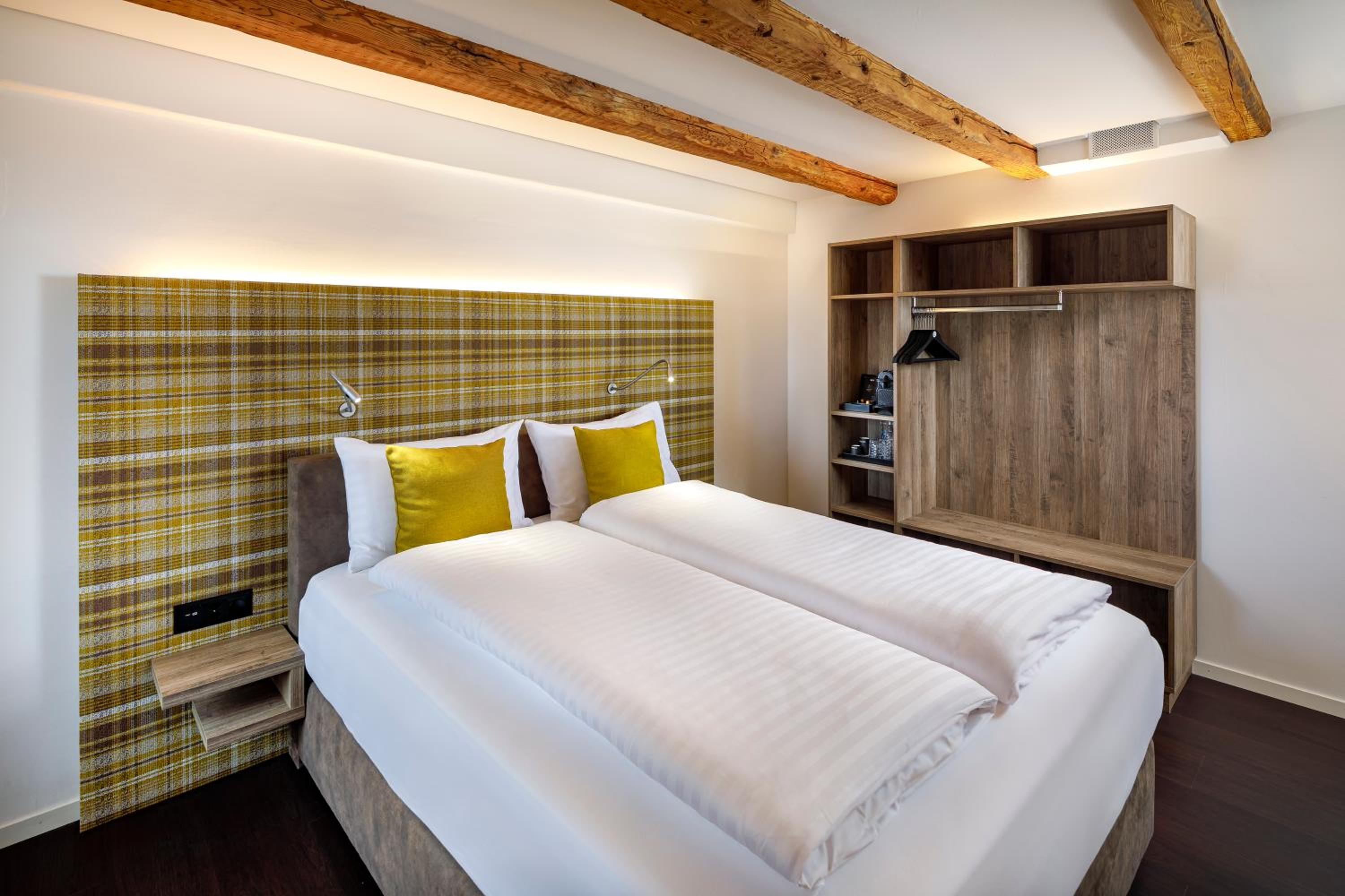 Double Room - Photo 8