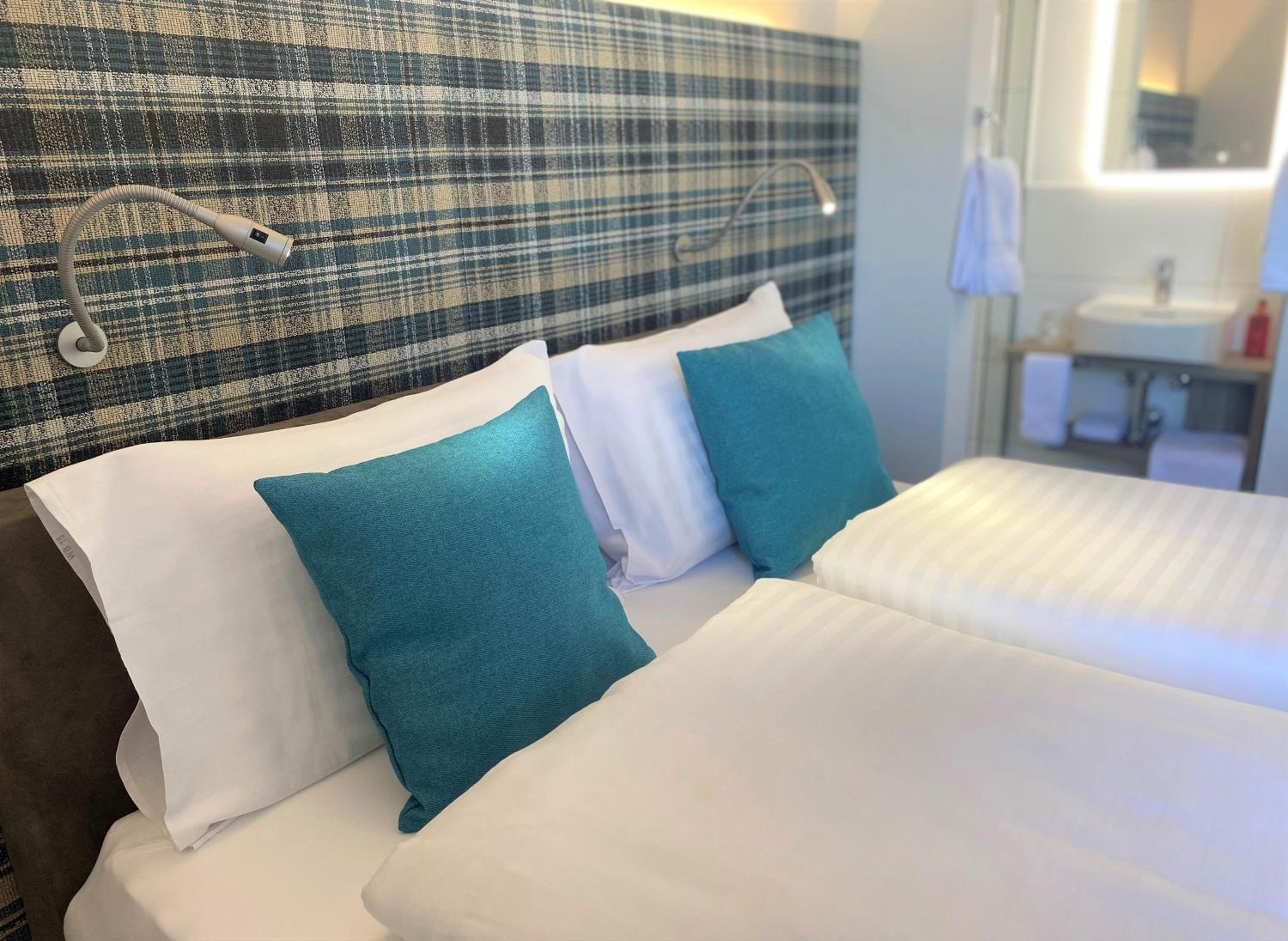 Double Room - Photo 7