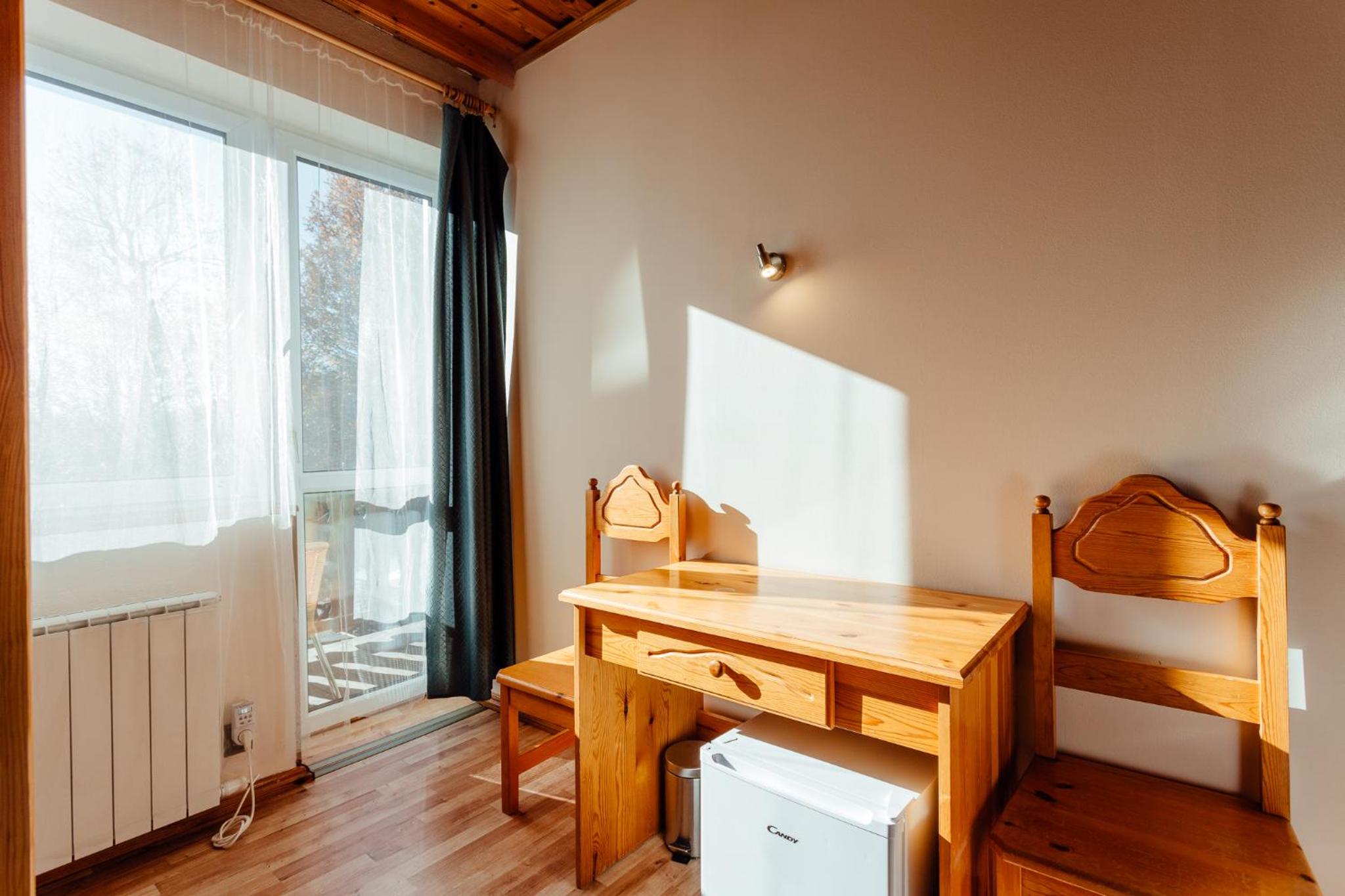 Double Room with Balcony - Photo 7