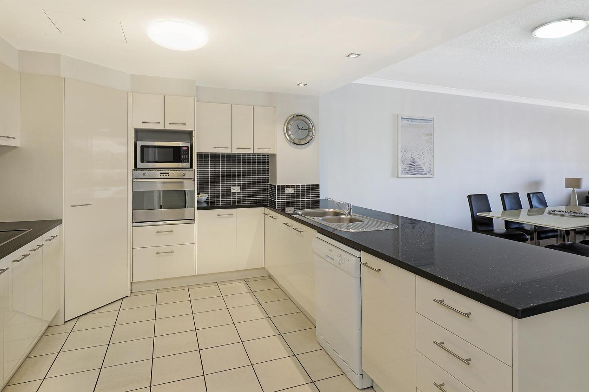 Two-Bedroom Apartment (1 room lock off) photo 2