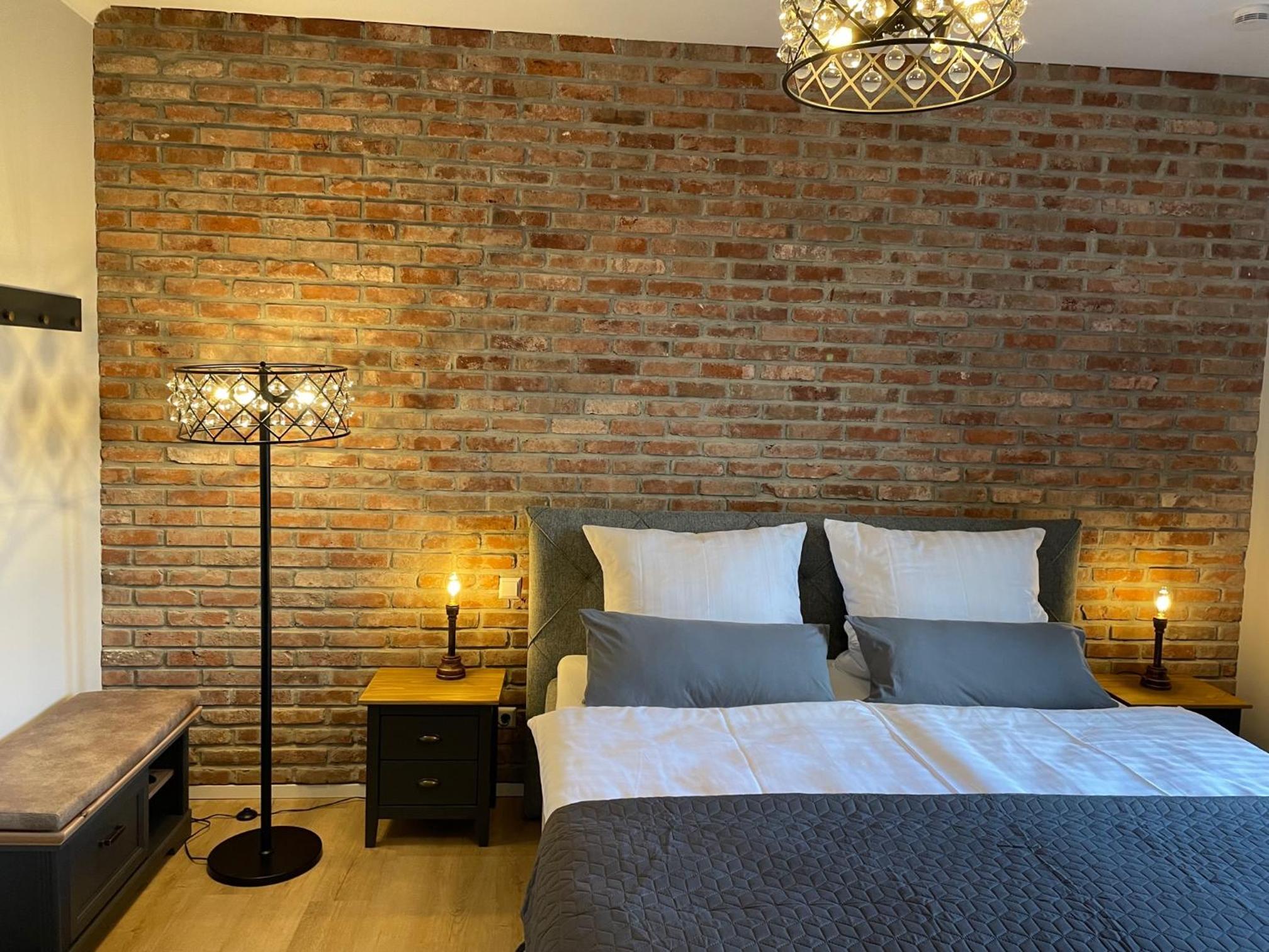 Queen Room photo 1