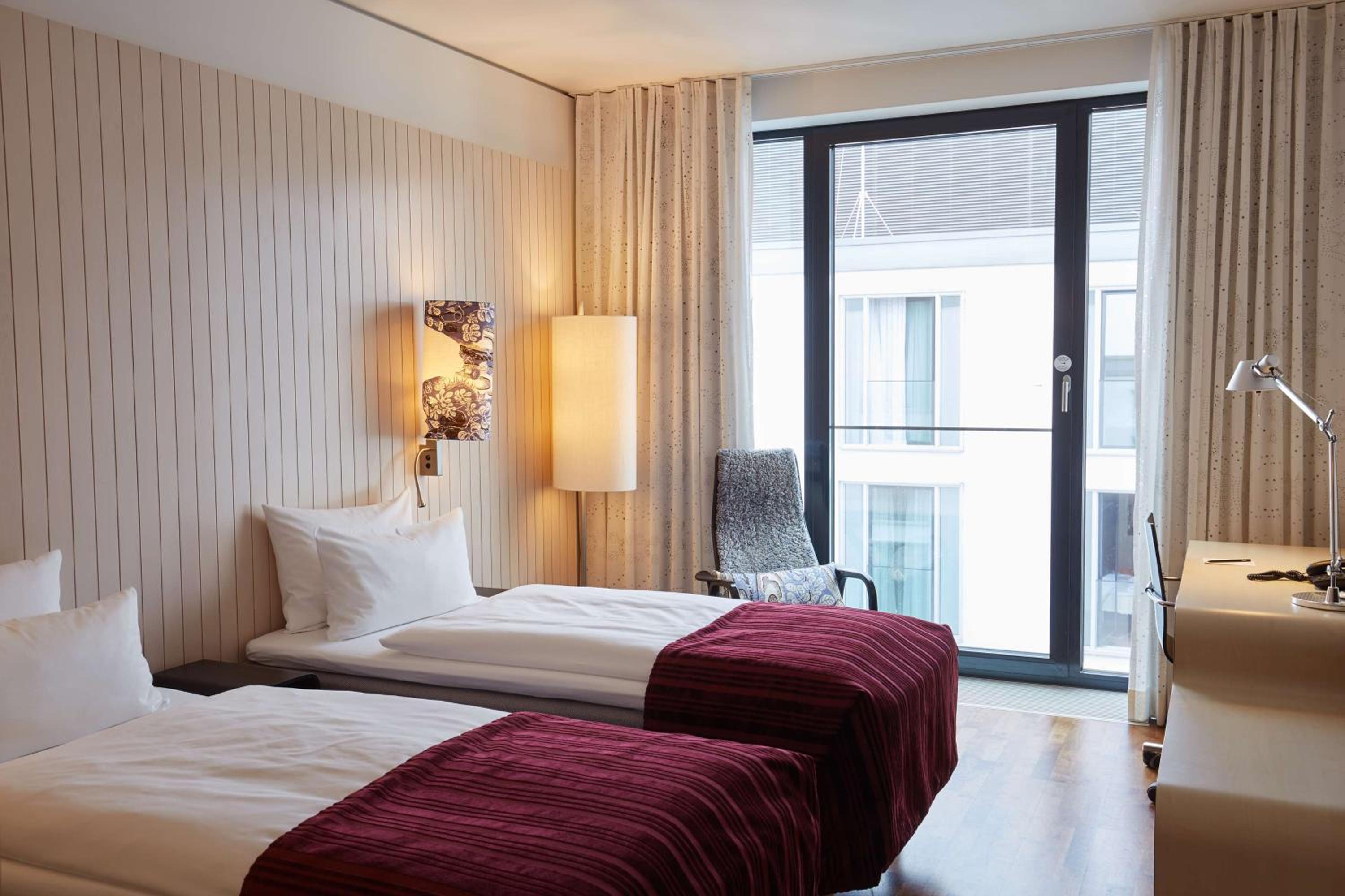 Twin Room - Photo 2