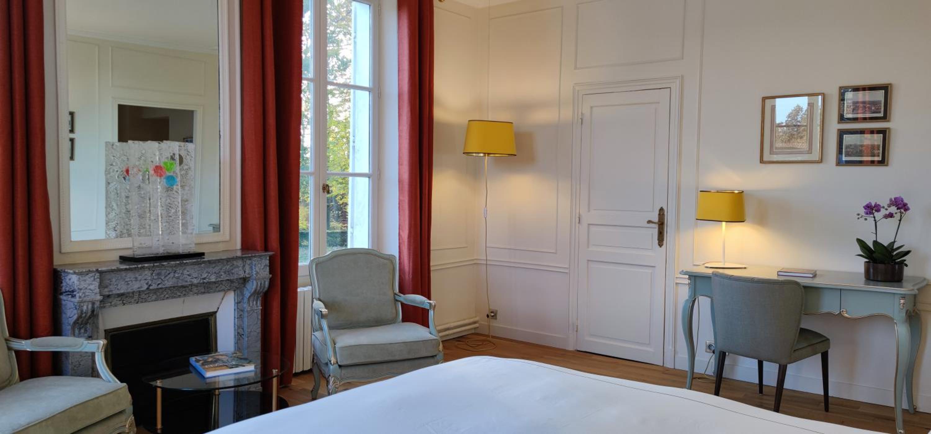 Deluxe Double Room with Bath photo 1