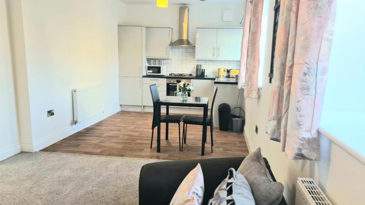 One-Bedroom Apartment - Photo 7