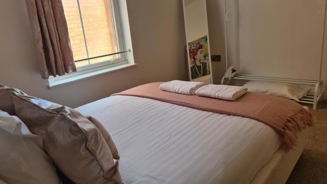 One-Bedroom Apartment - Photo 14