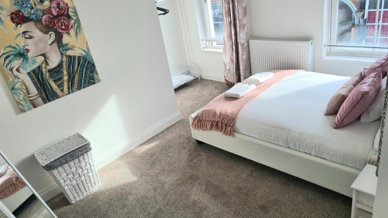 One-Bedroom Apartment - Photo 15
