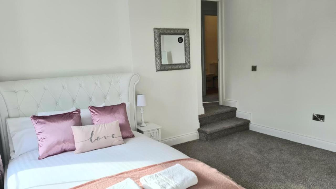 One-Bedroom Apartment - Photo 17
