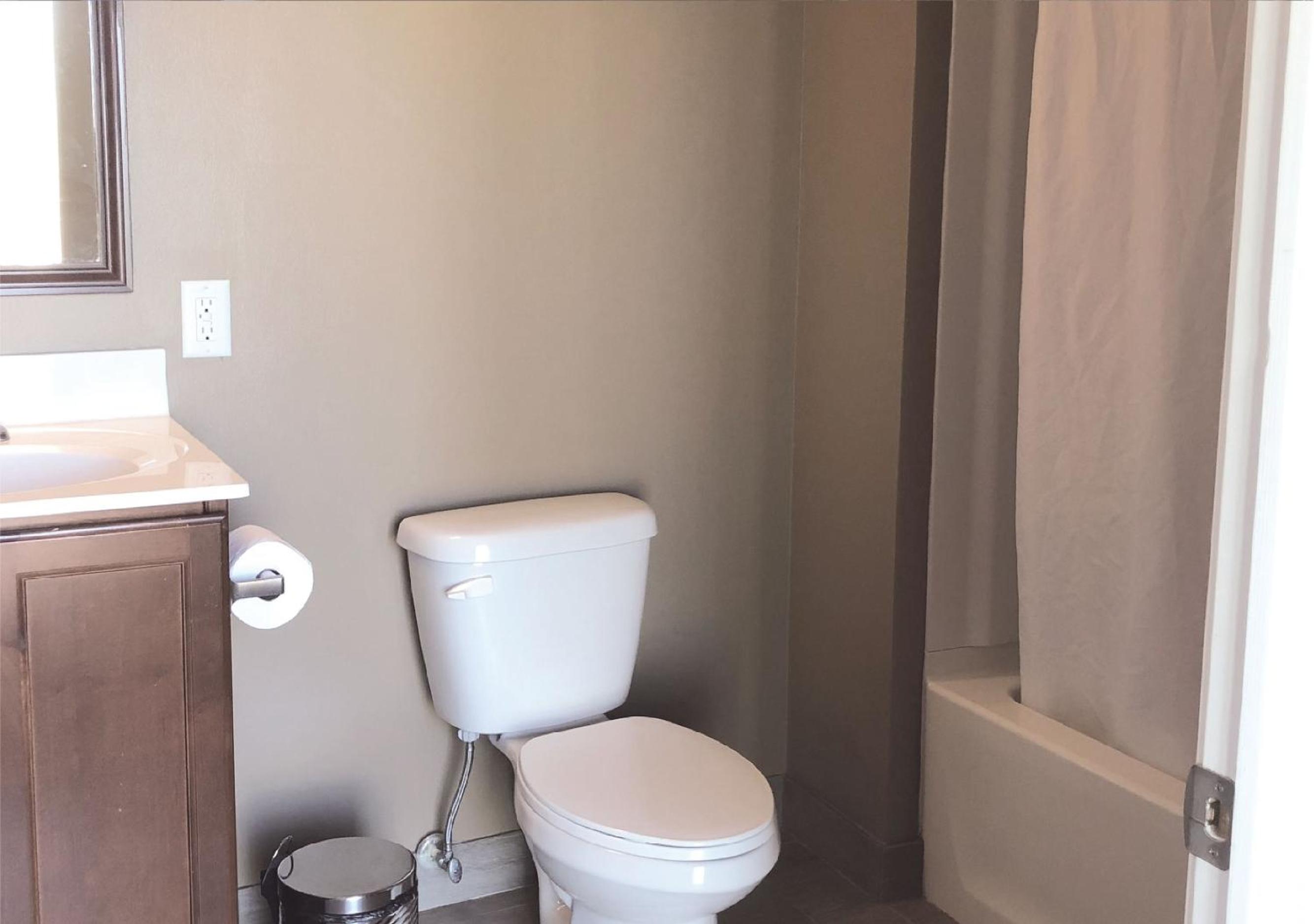 Deluxe King Room photo 3