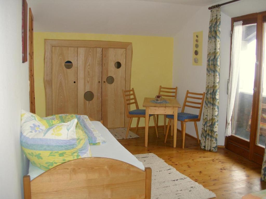 Apartment with Mountain View photo 3