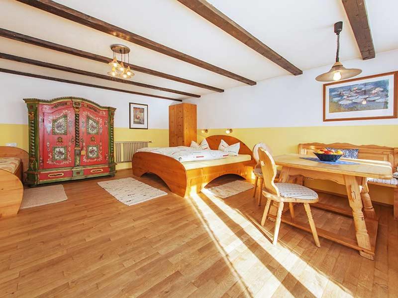 Apartment with Terrace photo 3