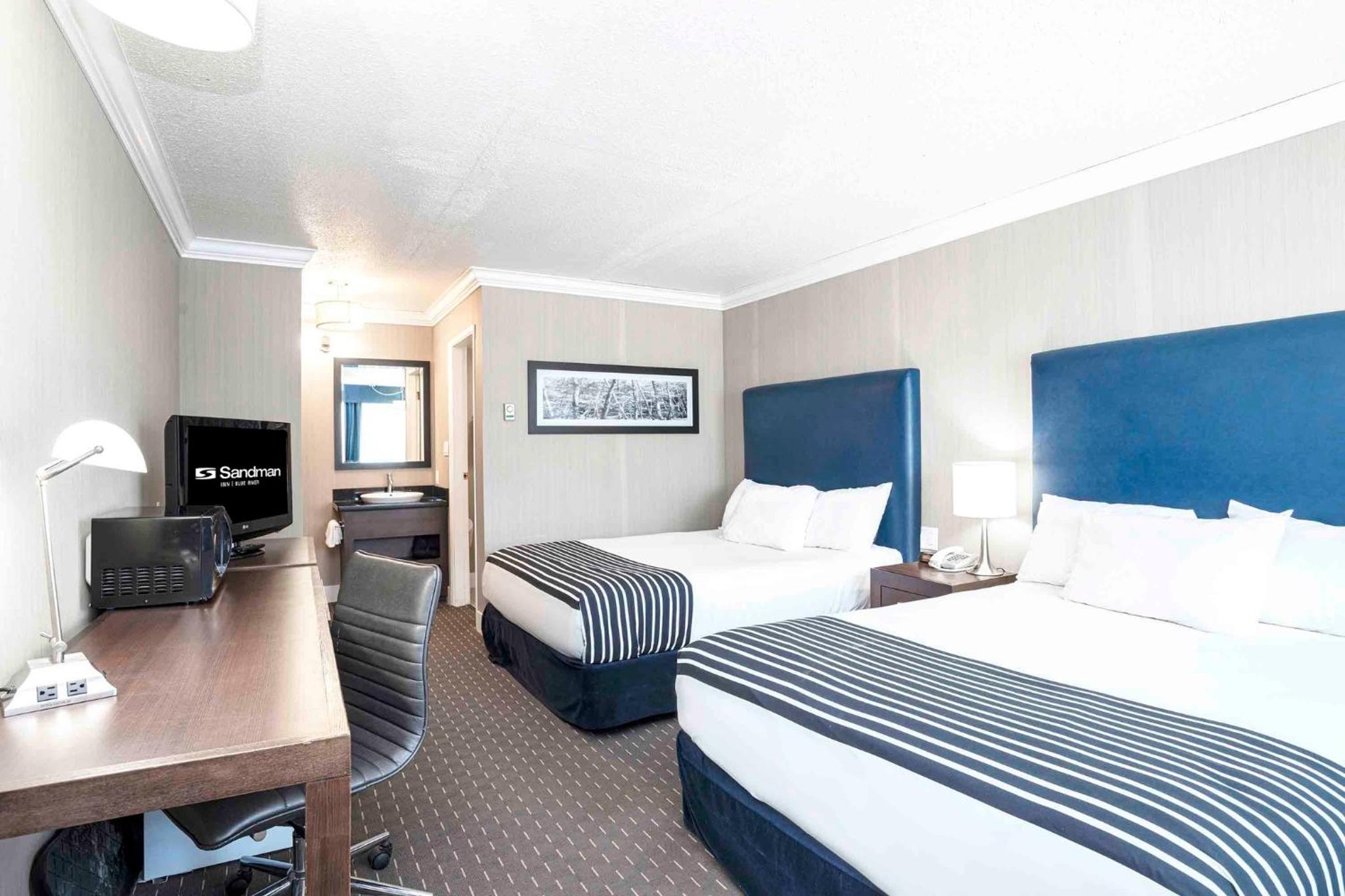 Standard Room, 2 Queen Beds, Kitchenette	 - Photo 3