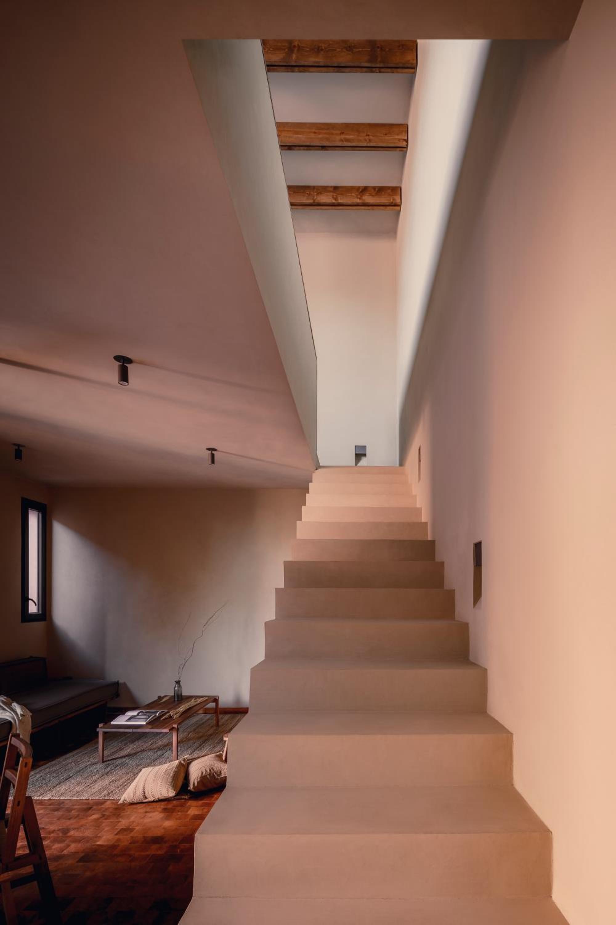 Studio - Split Level - Photo 11