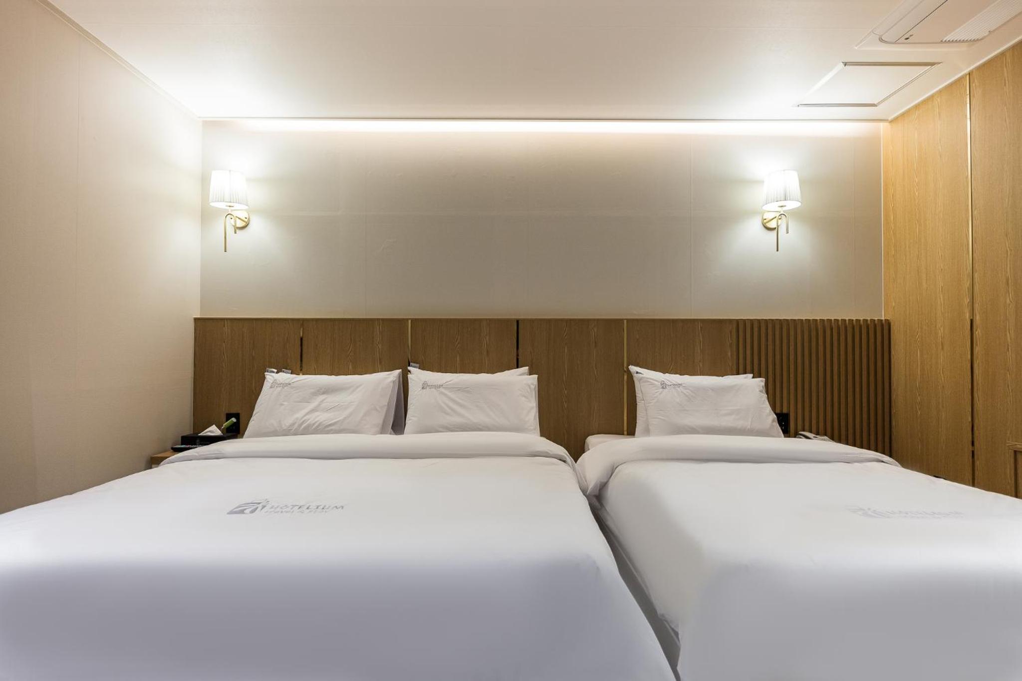 Twin Room - Photo 4