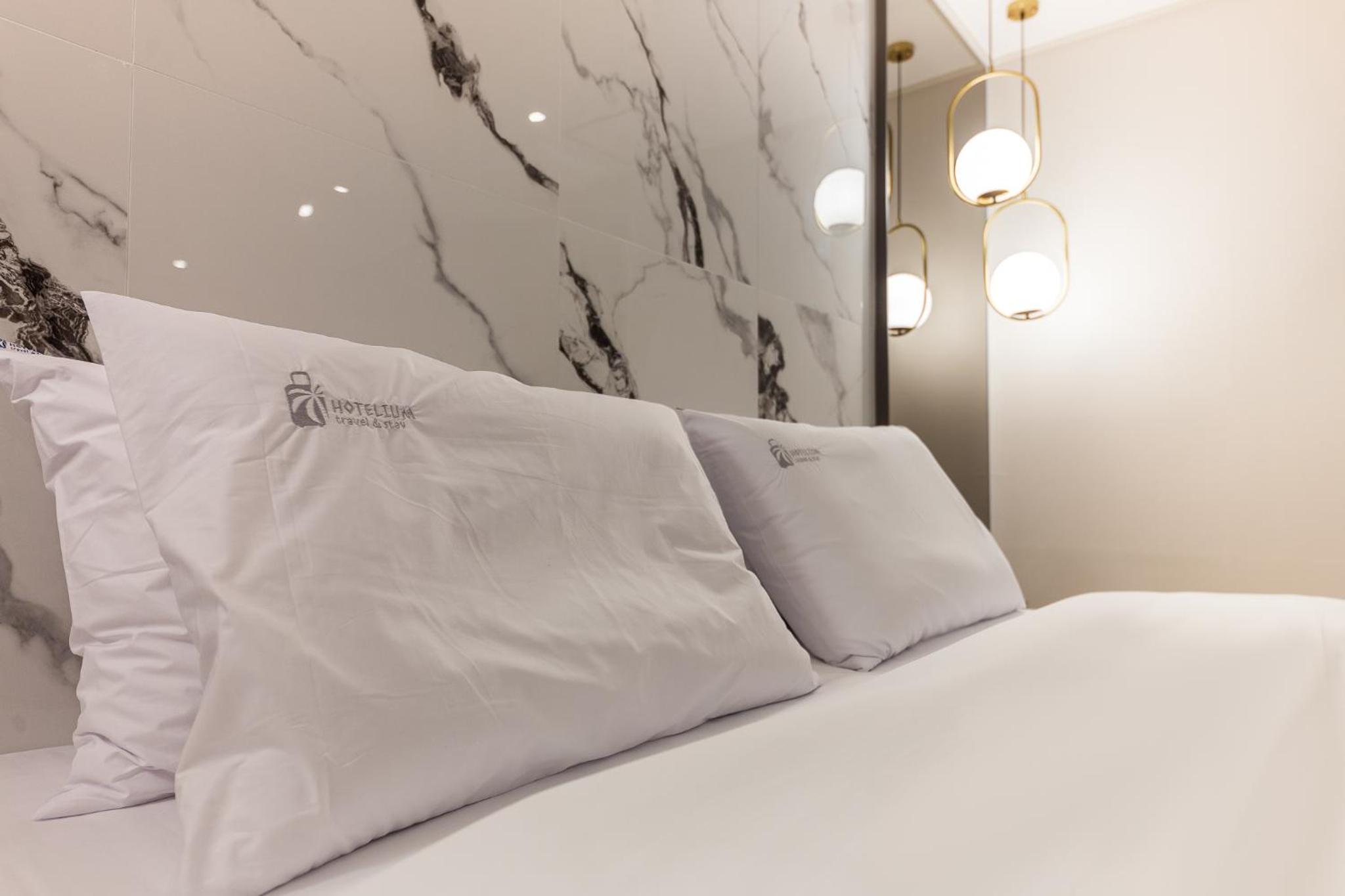 Suite - Photo 3