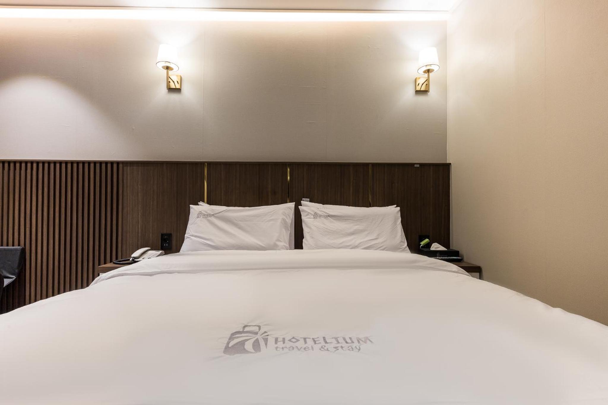 Superior Suite - Photo 4