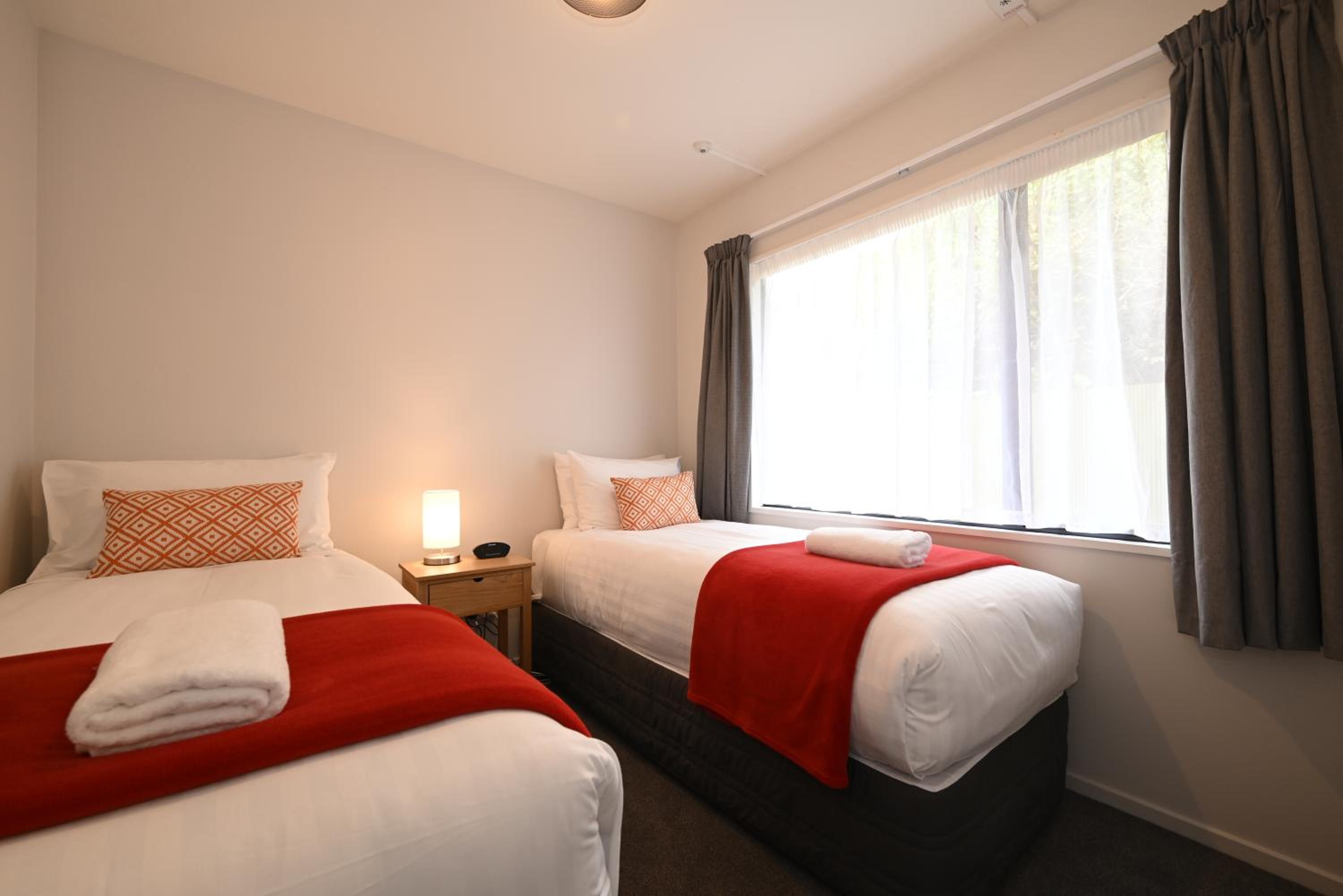 Two-Bedroom Apartment with Spa Bath