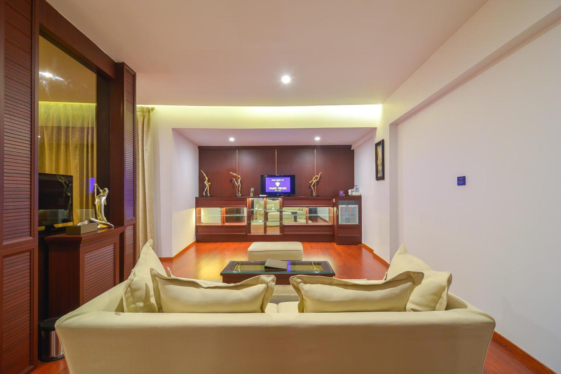 Royal Suite photo 2