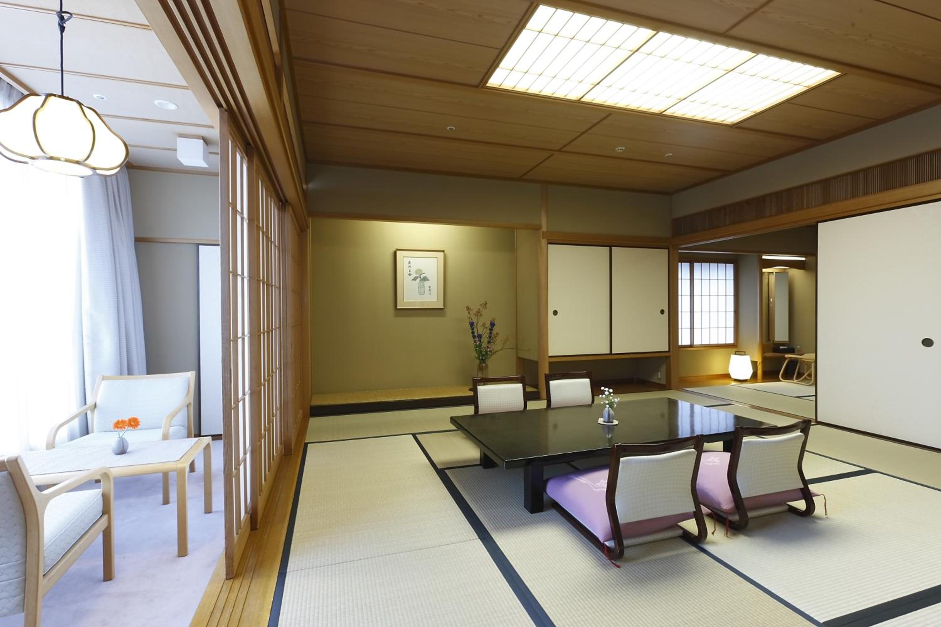 Japanese-Style Deluxe Room