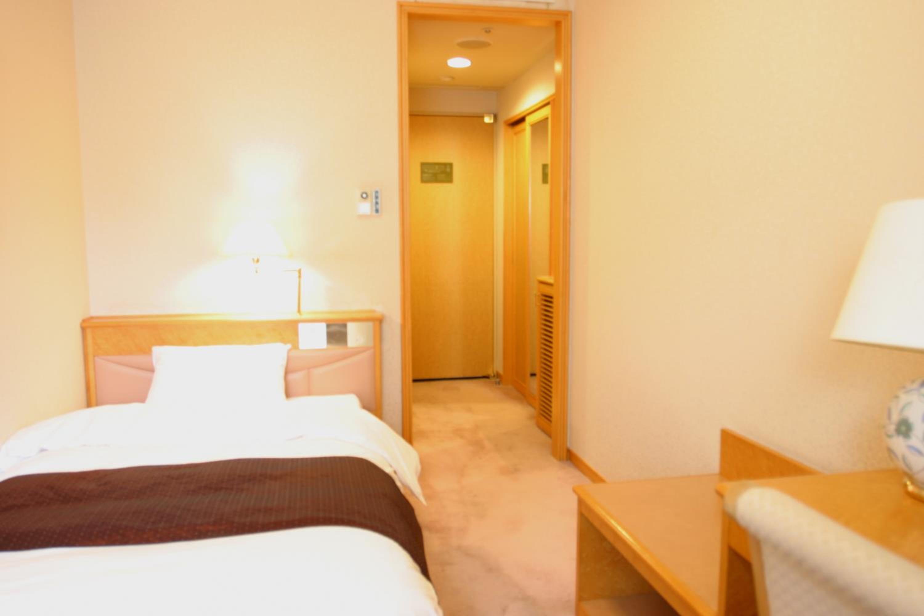 Single Room with Private Bathroom