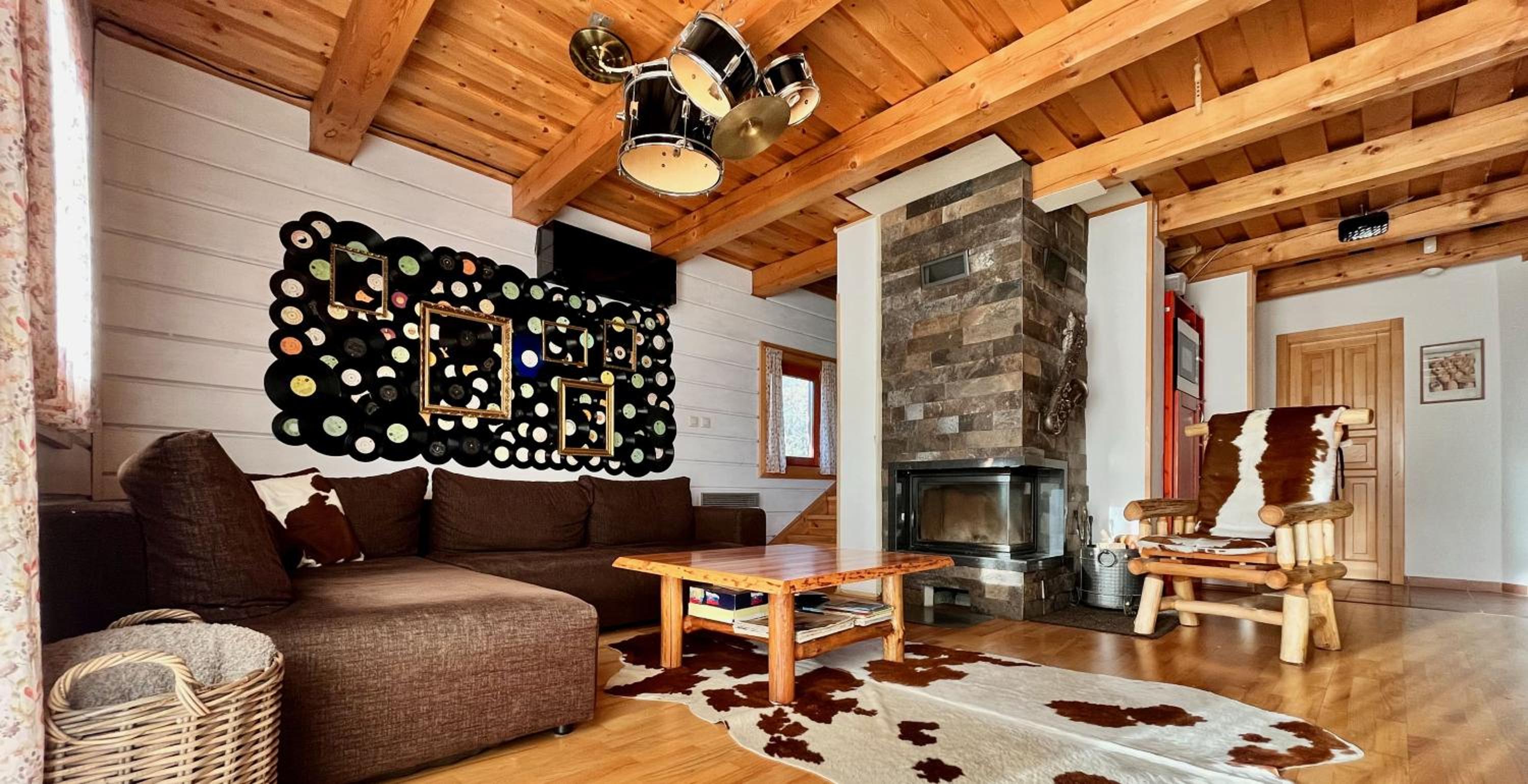 Three-Bedroom Chalet - Photo 10