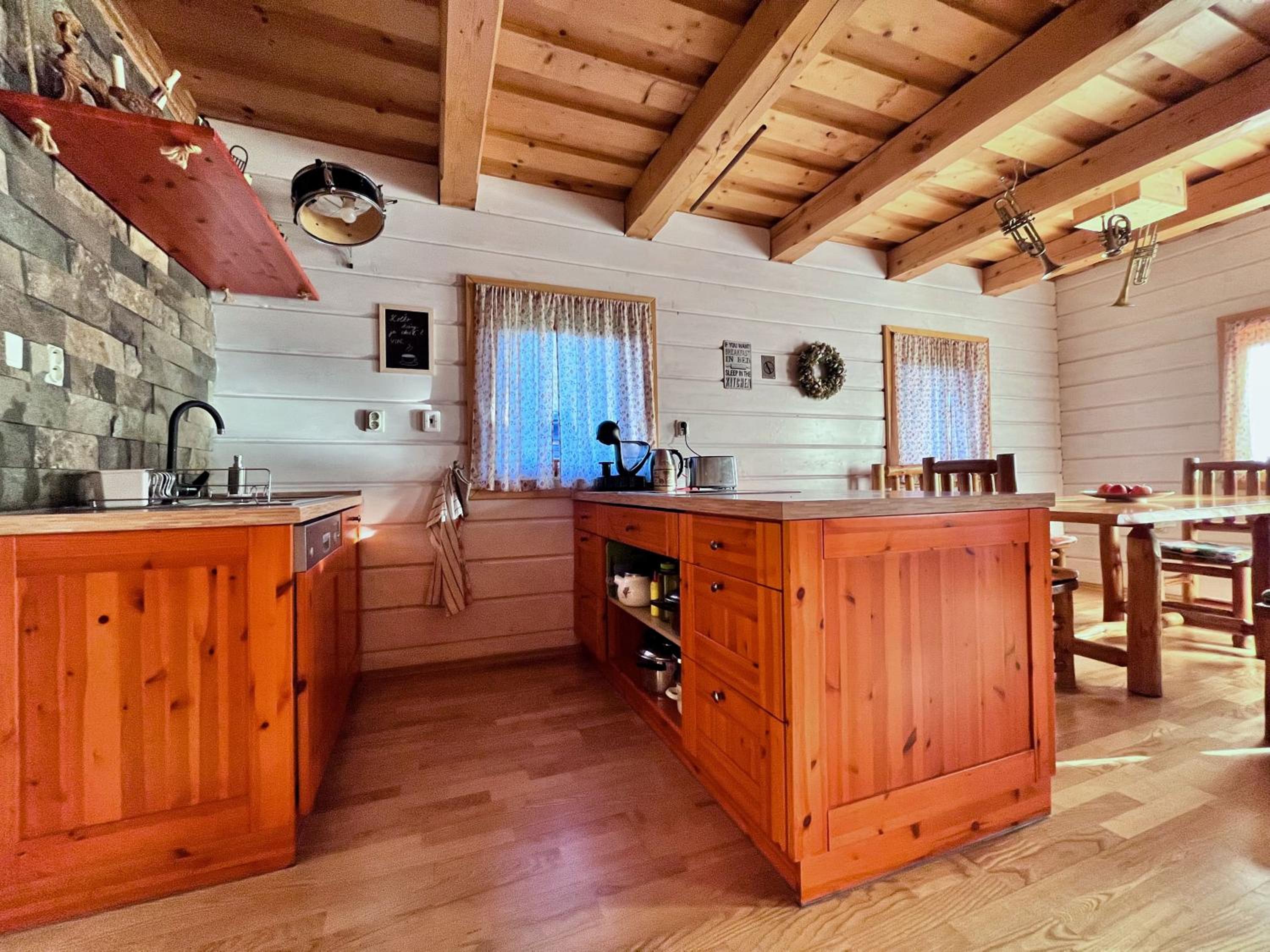 Three-Bedroom Chalet - Photo 15