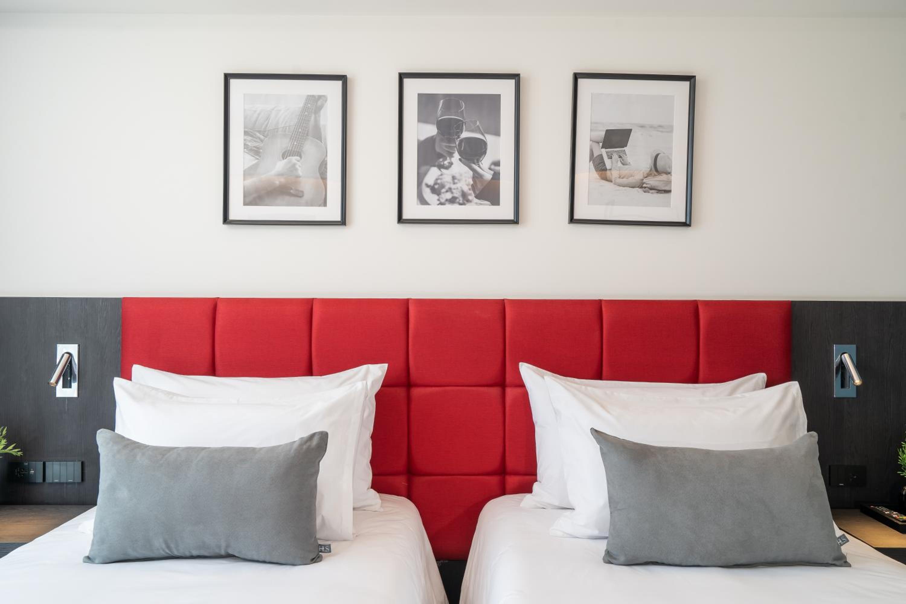 Standard Double or Twin Room - Photo 2
