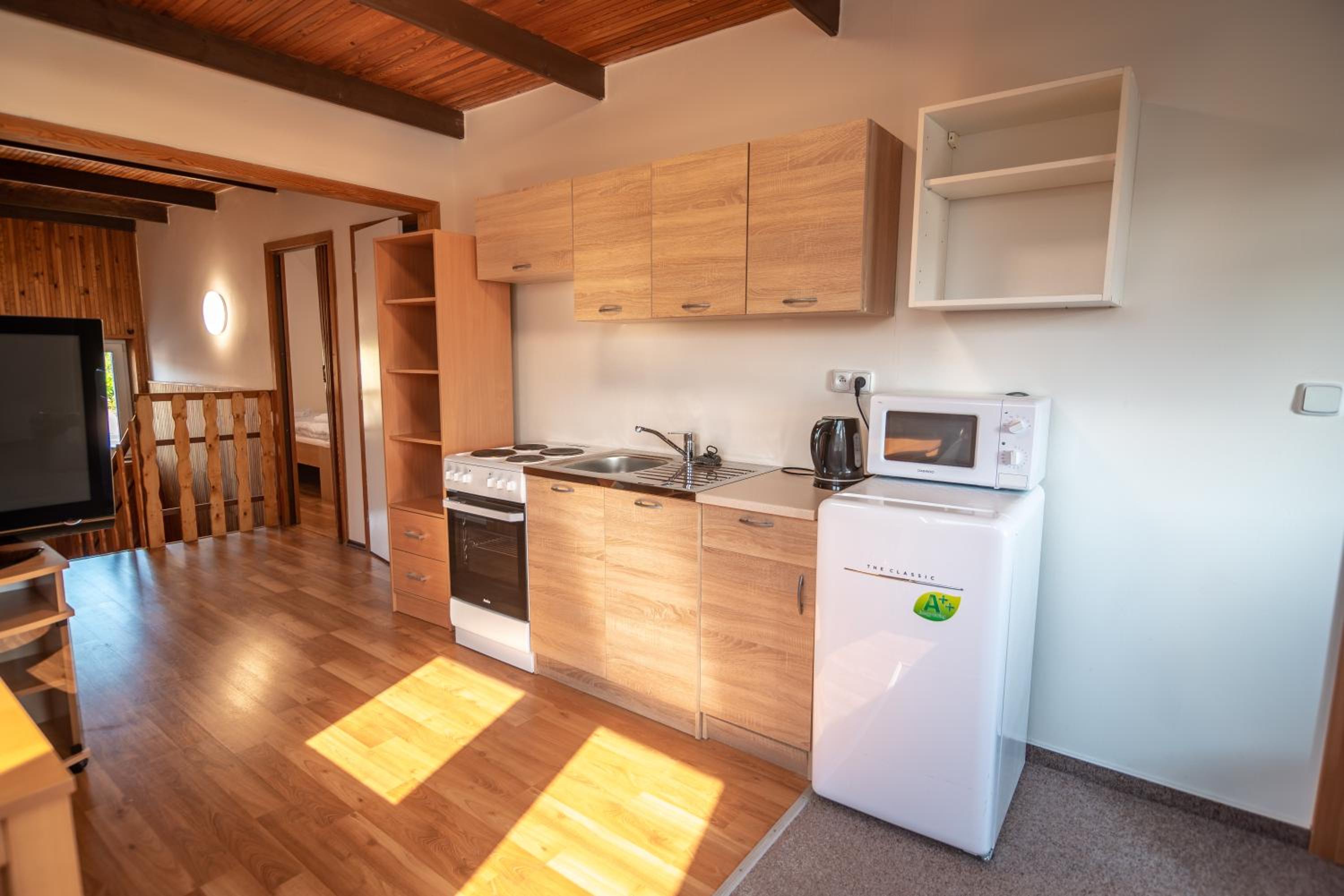 Suite - Photo 3