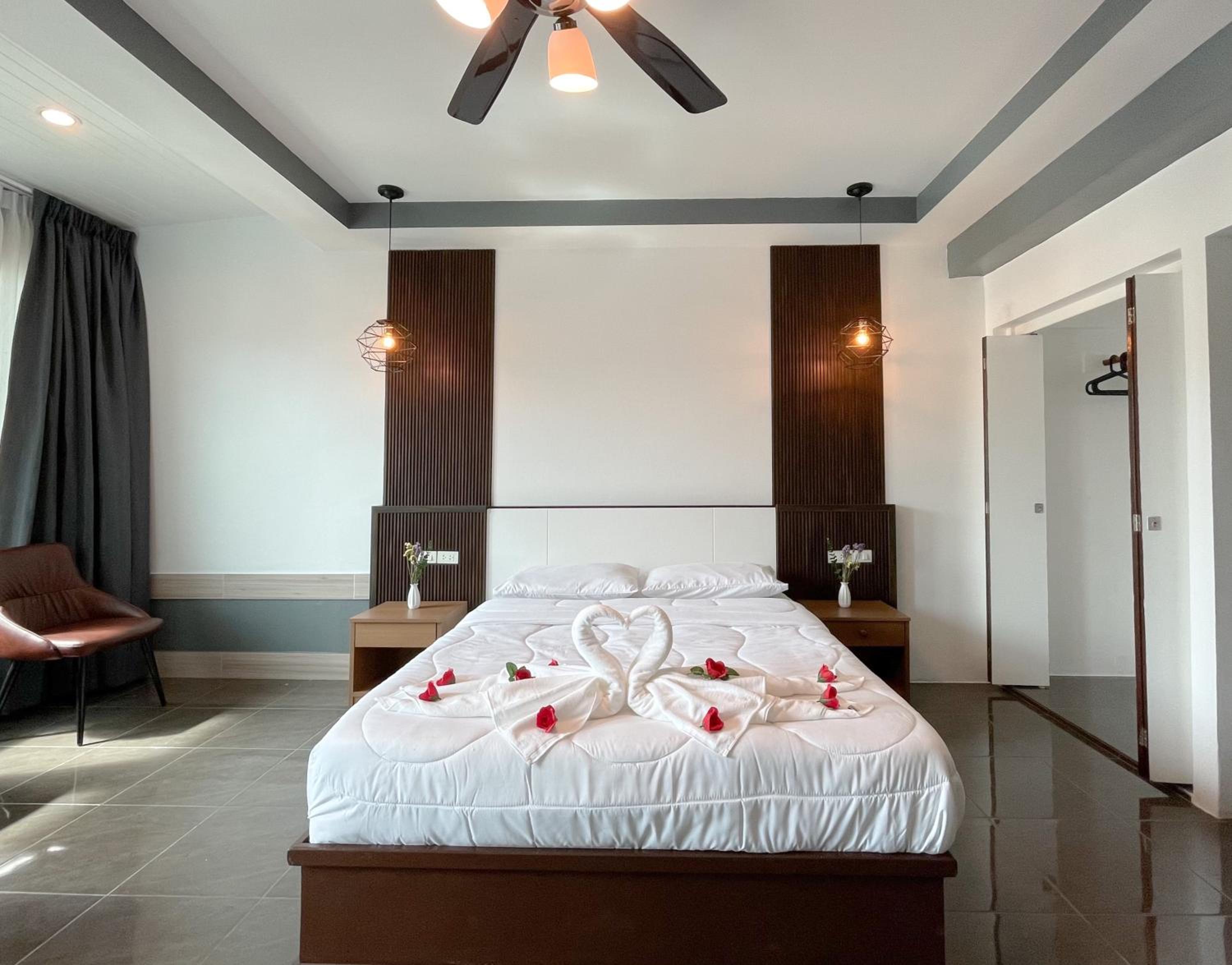 King Room with Mountain View - Photo 8