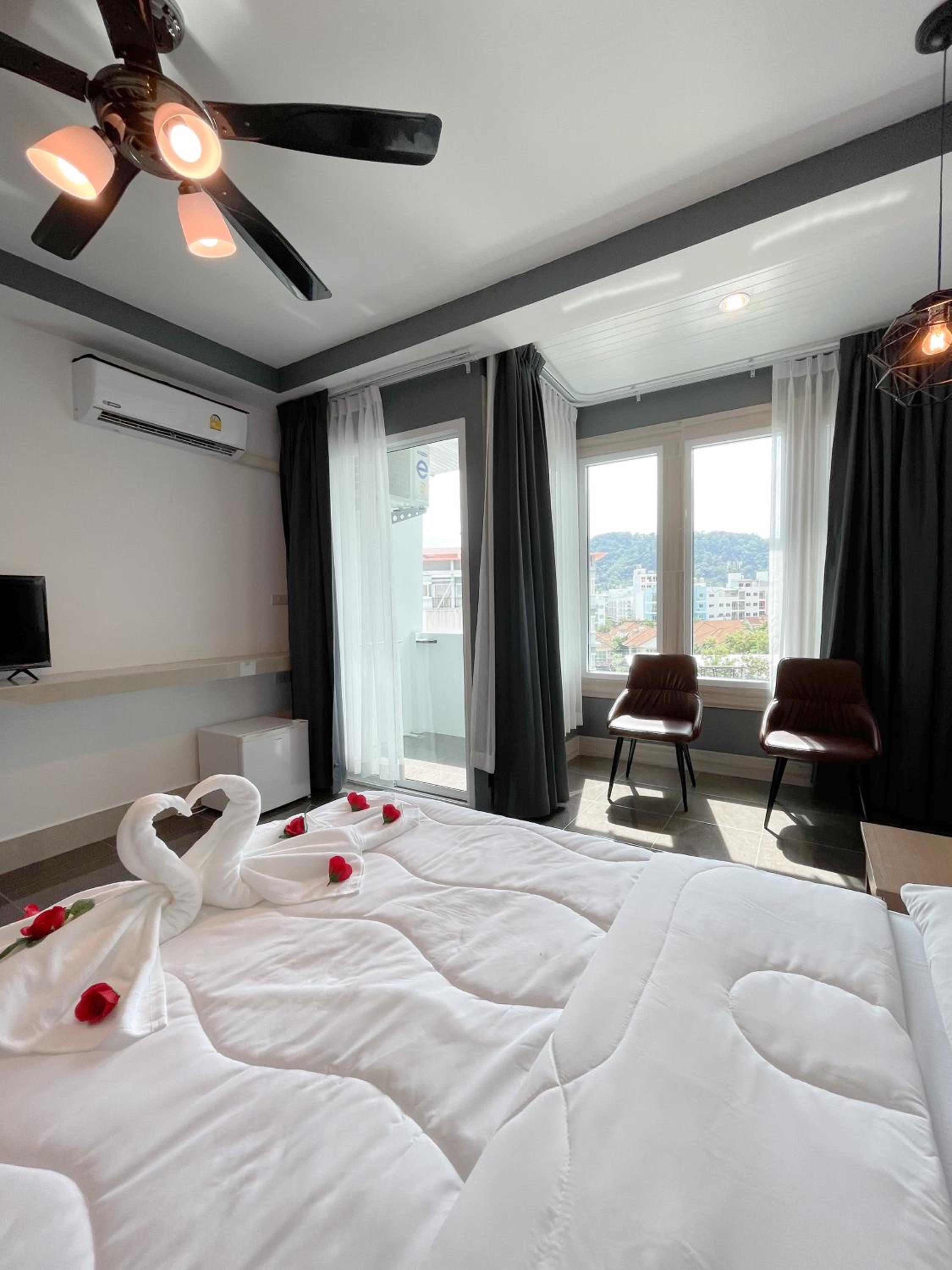 King Room with Mountain View - Photo 2