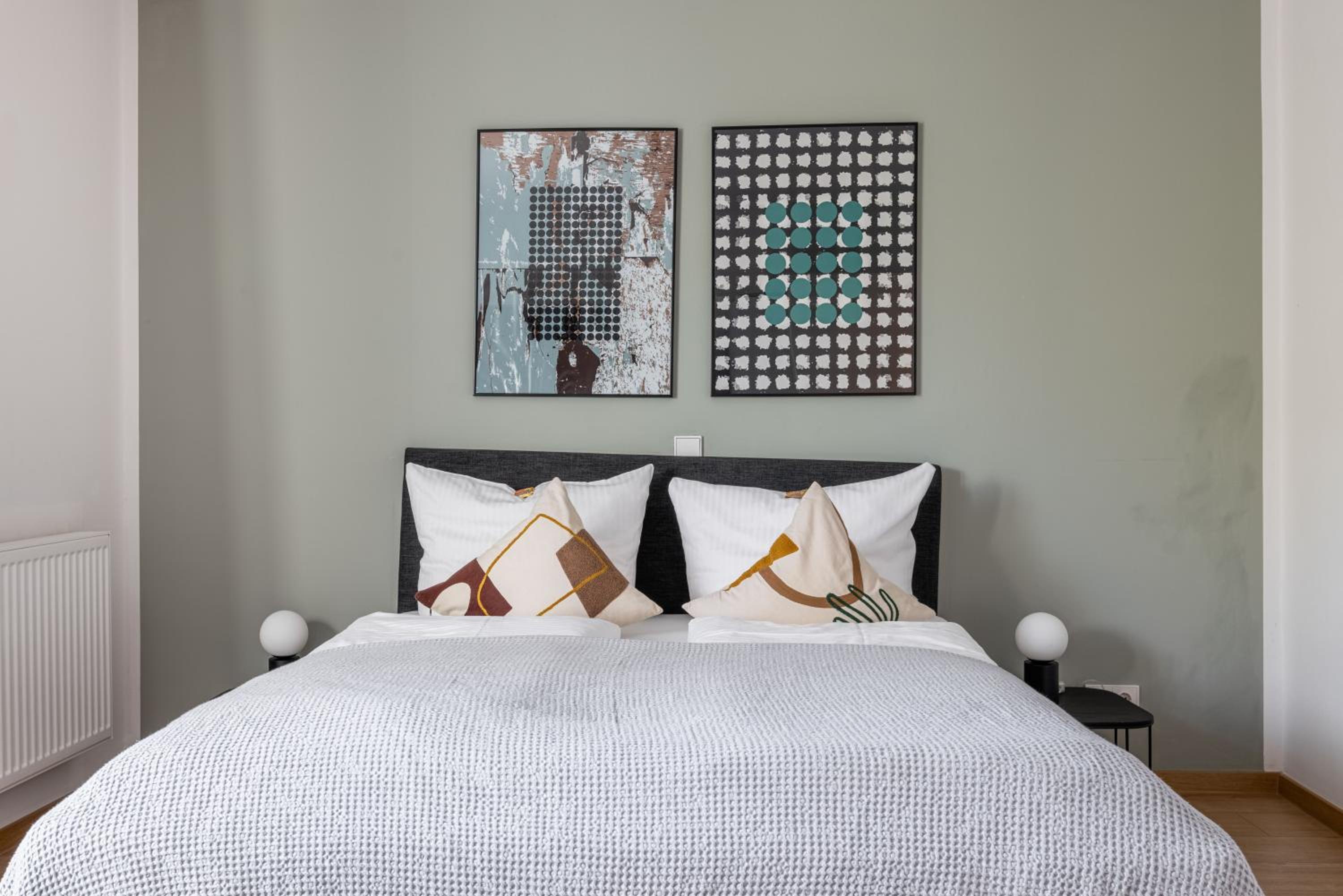 Two-Bedroom Suite - Photo 11
