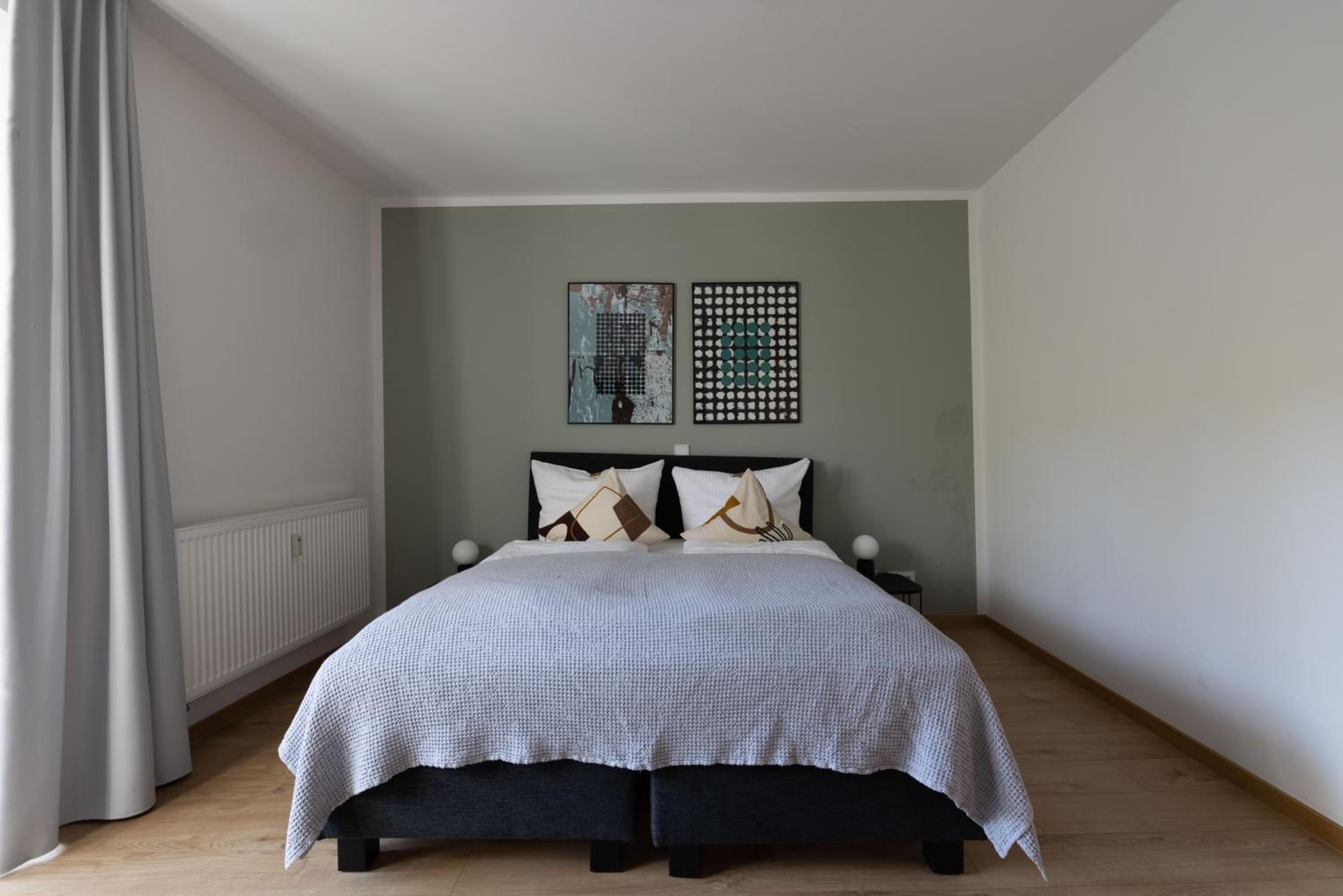 Two-Bedroom Suite - Photo 7