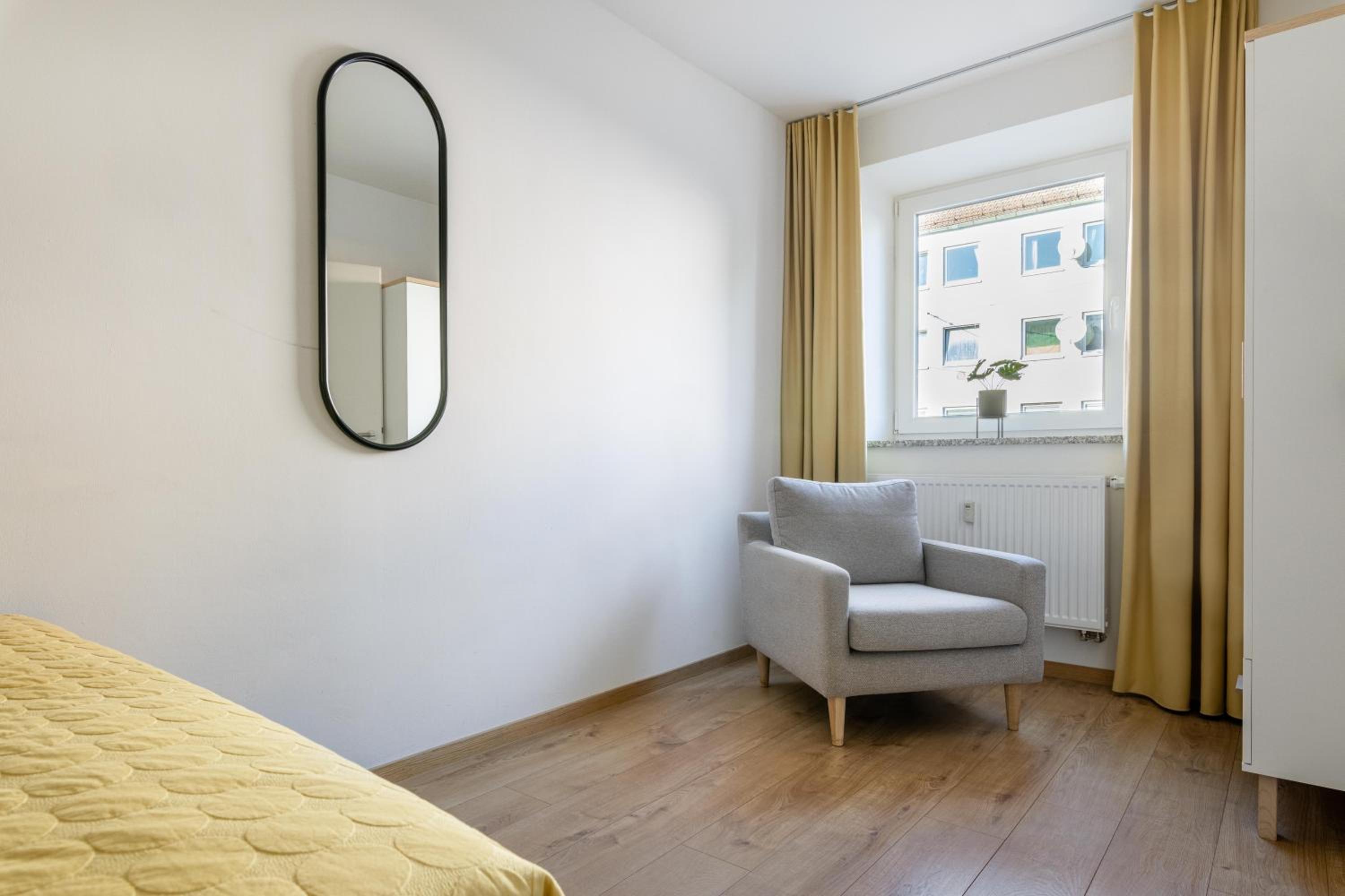 Two-Bedroom Suite - Photo 3