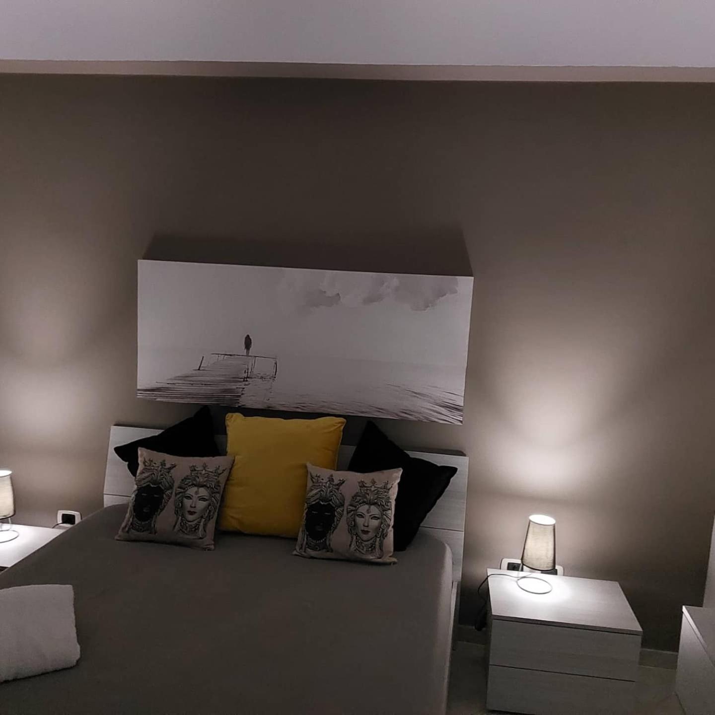 One-Bedroom House photo 1