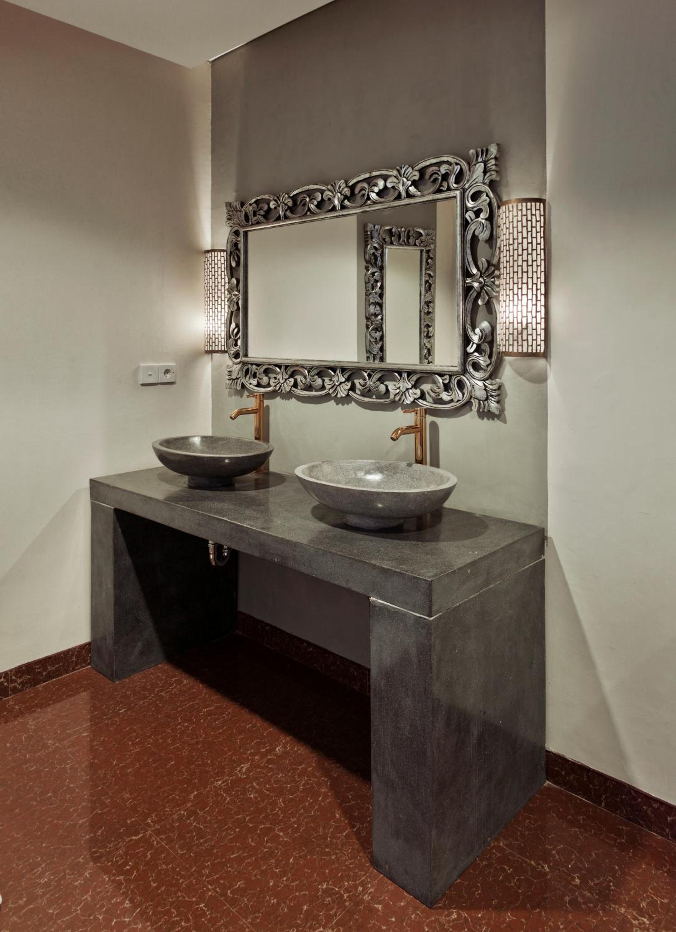 Governor Suite - Photo 10