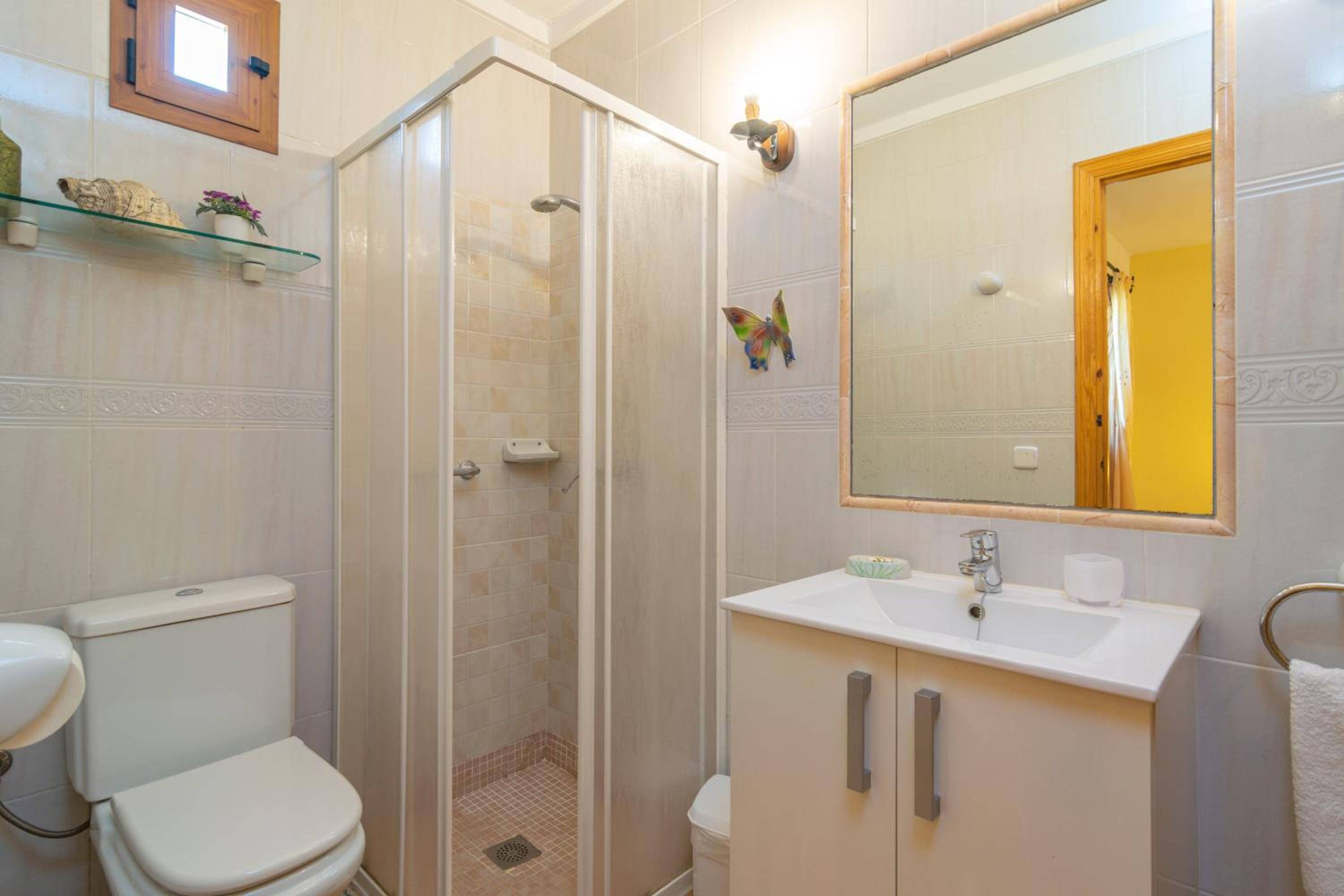 Three-Bedroom Villa photo 2