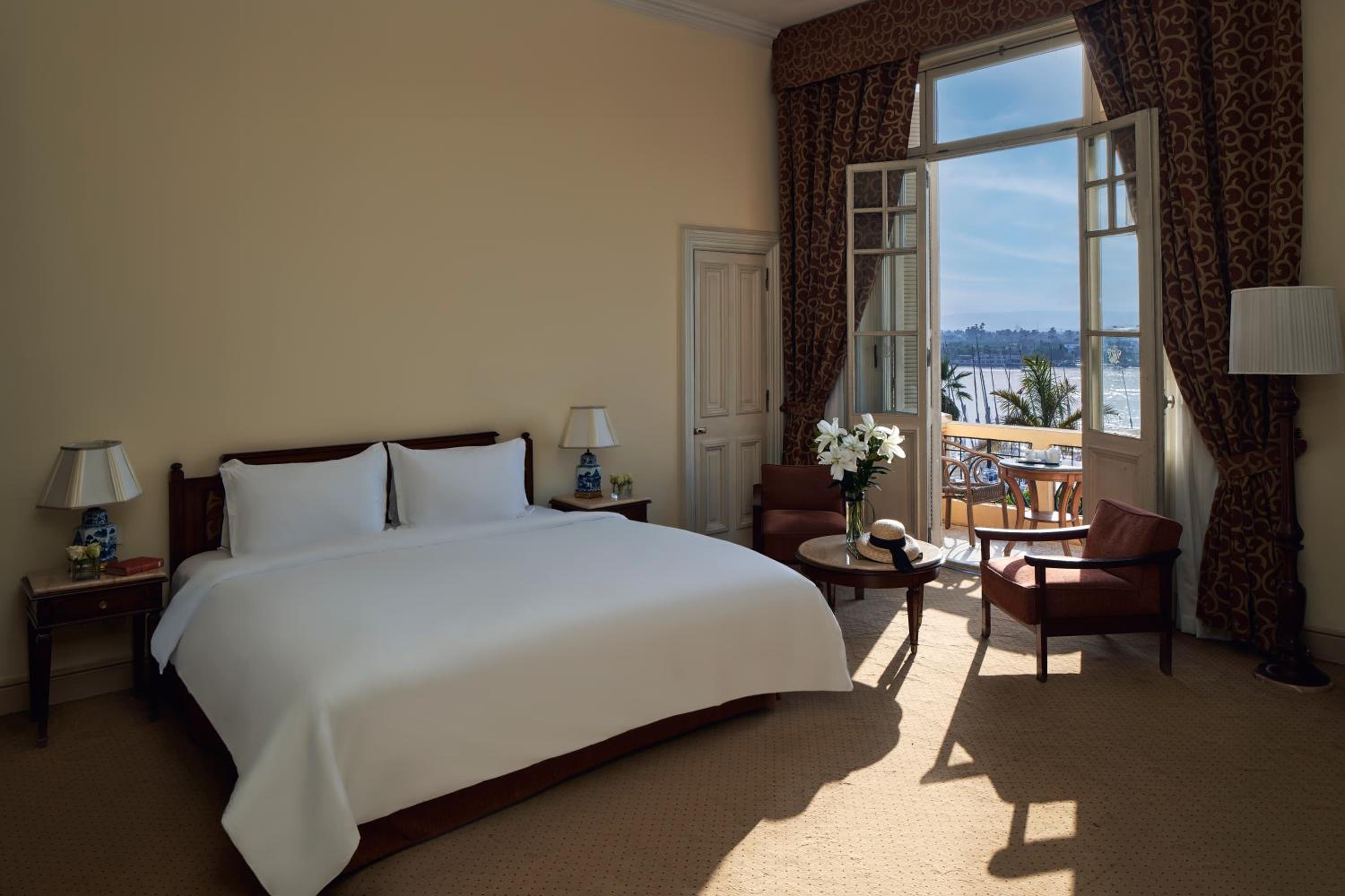Luxury King Room with River View photo 1