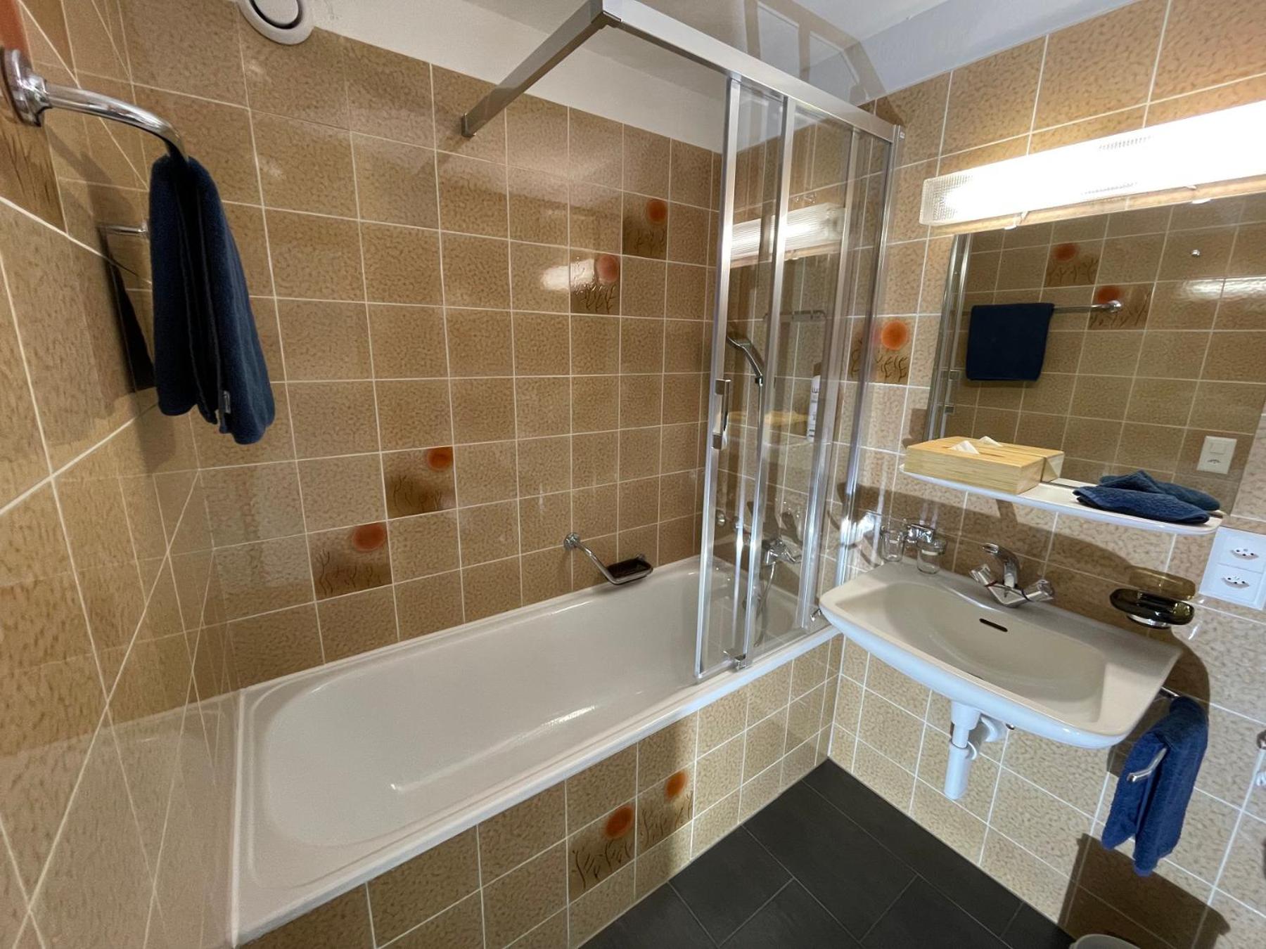 Single Room photo 3