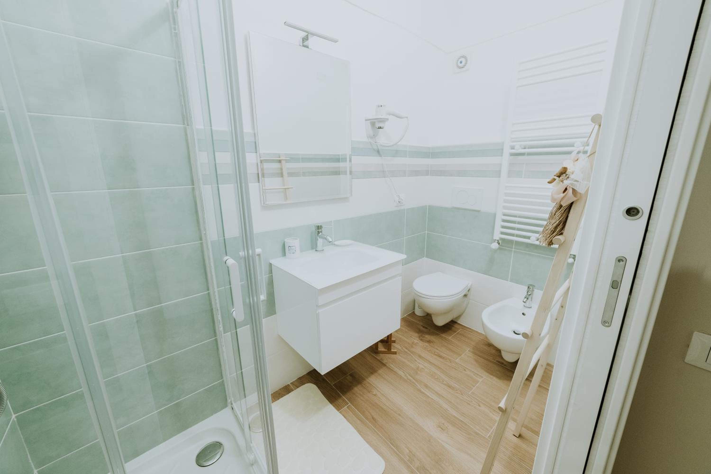 Double Room with Private Bathroom photo 3