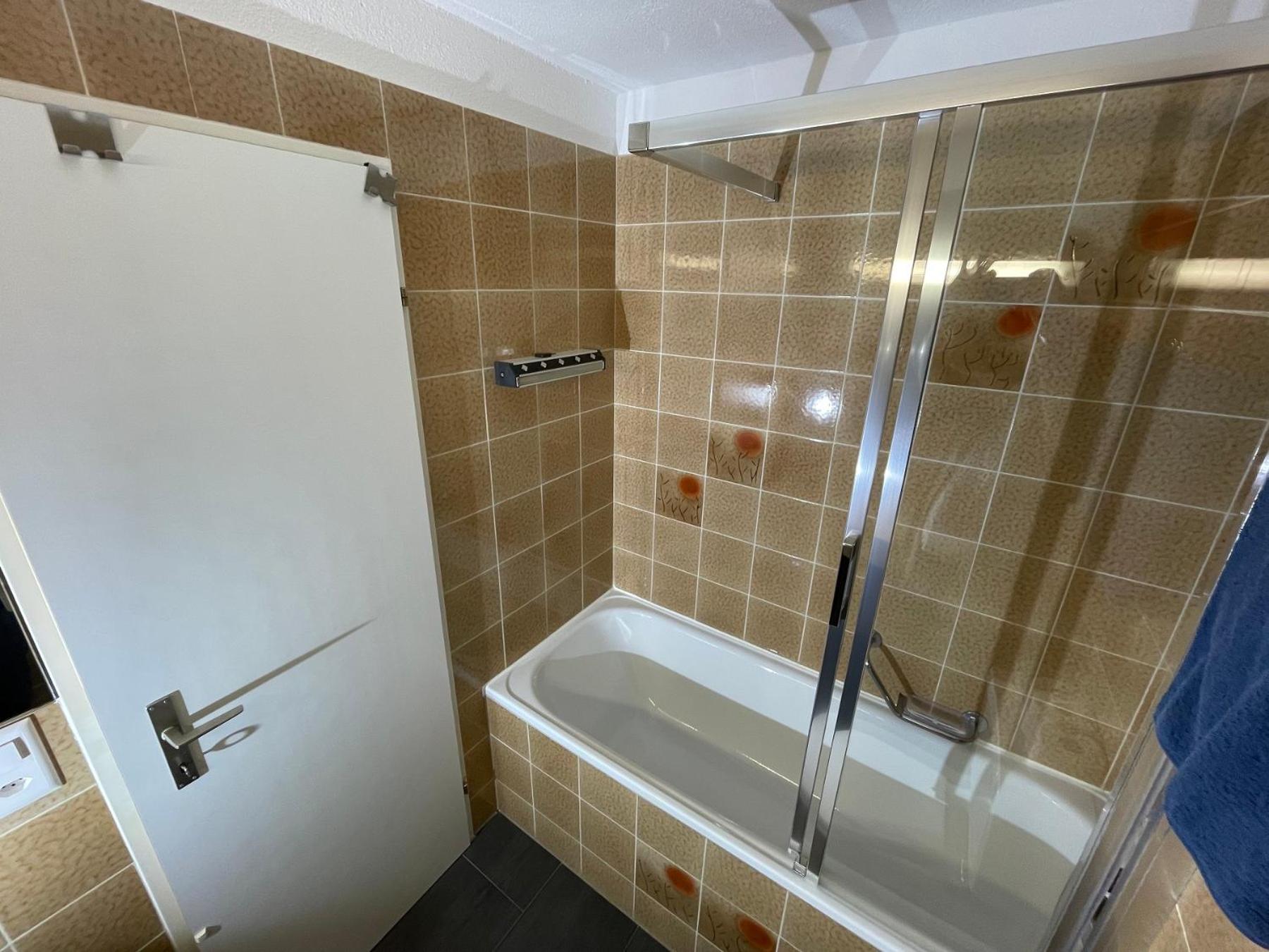 Double Room - Photo 10