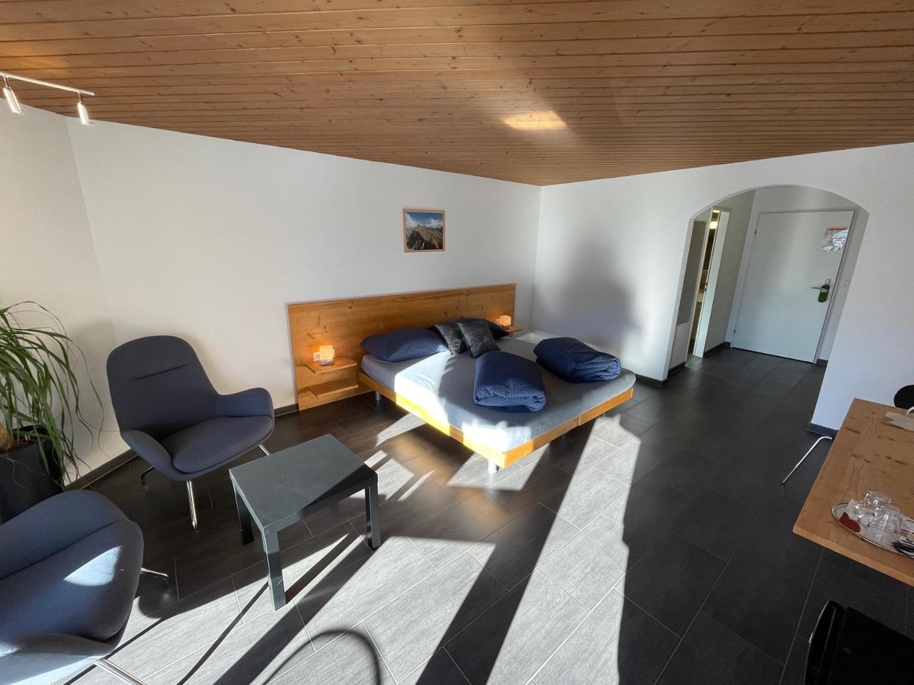 Double Room - Photo 4