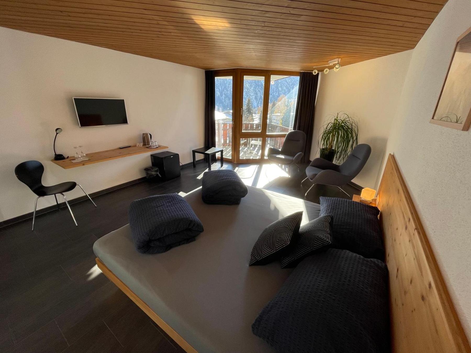 Double Room - Photo 6