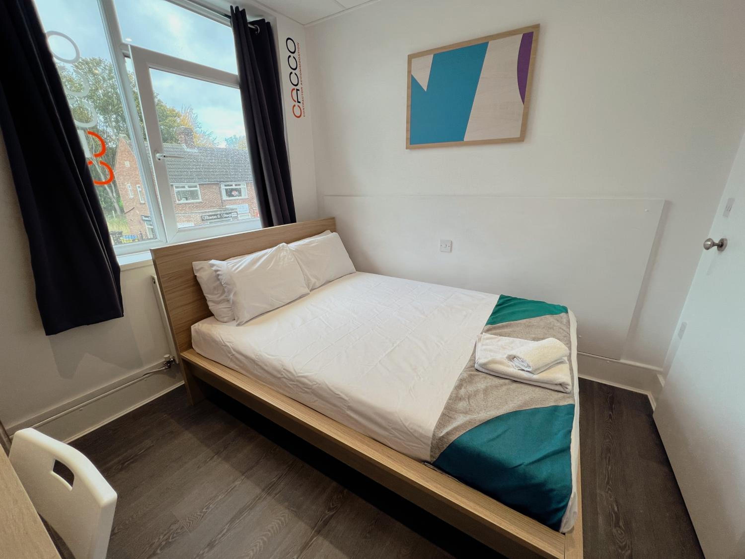 Double Room with Private Bathroom - Photo 14