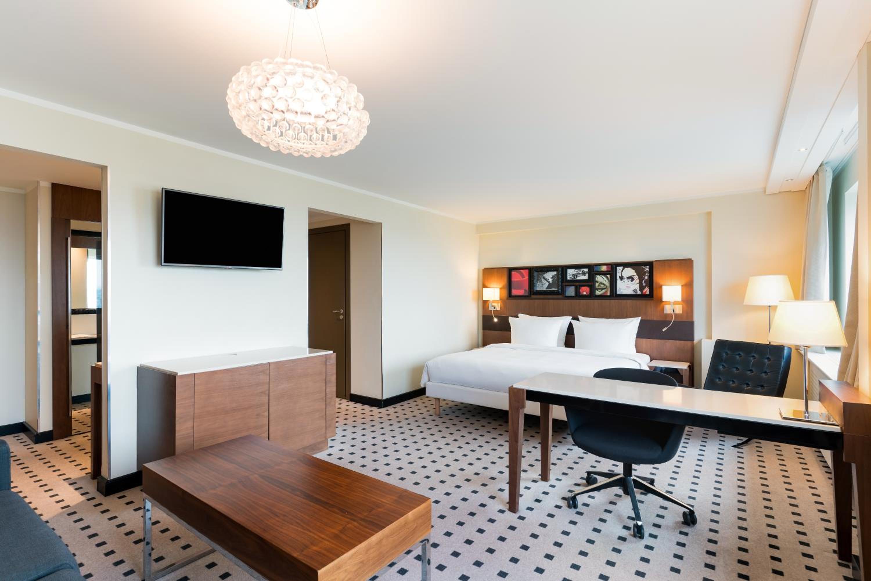 Premium Room with Old Town View photo 2