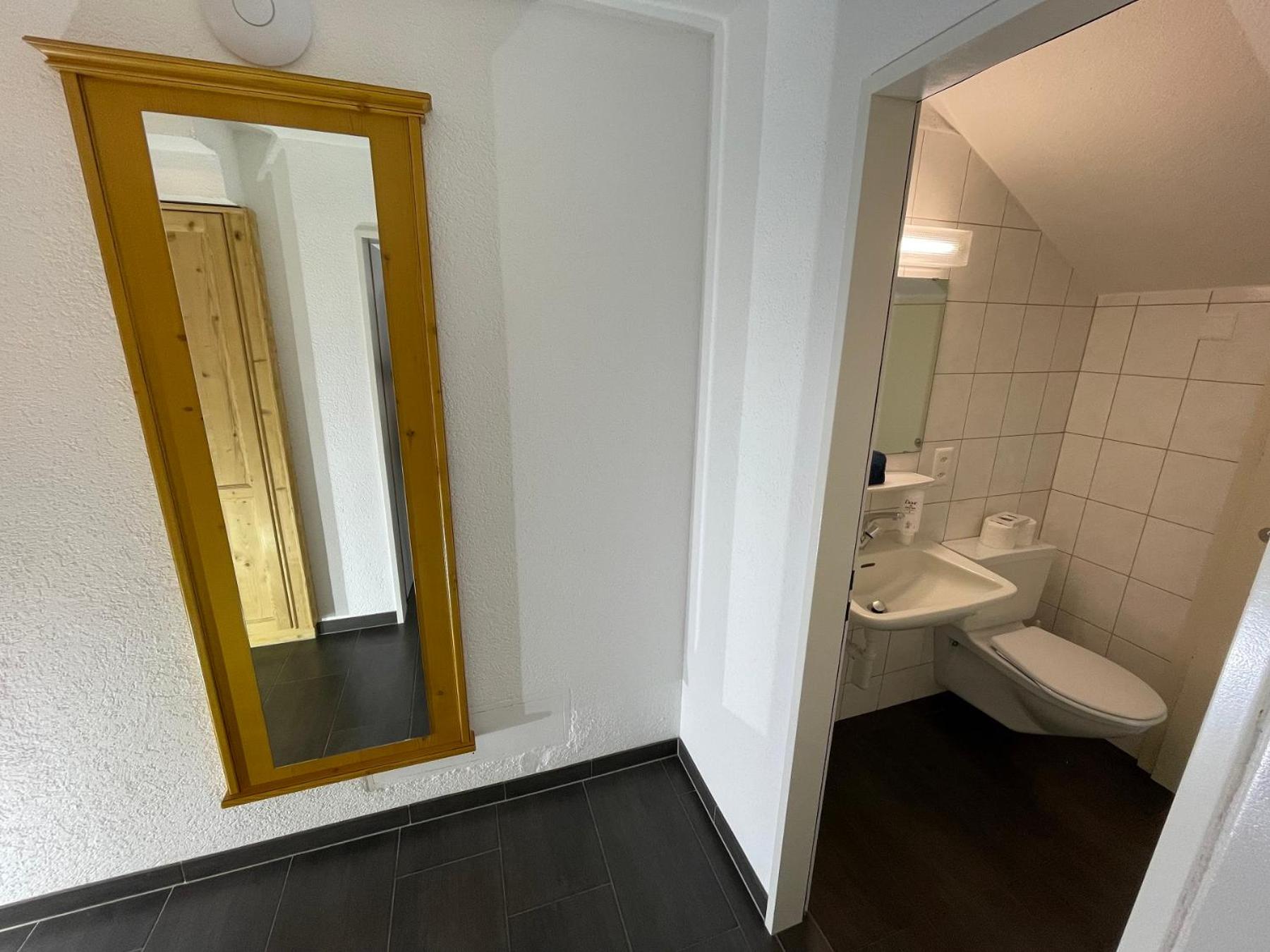Suite with Mountain View - Photo 6