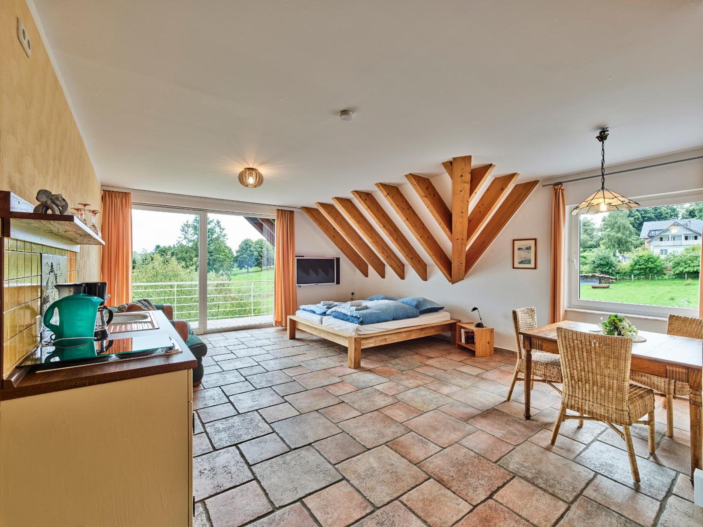 Four-Bedroom House photo 3