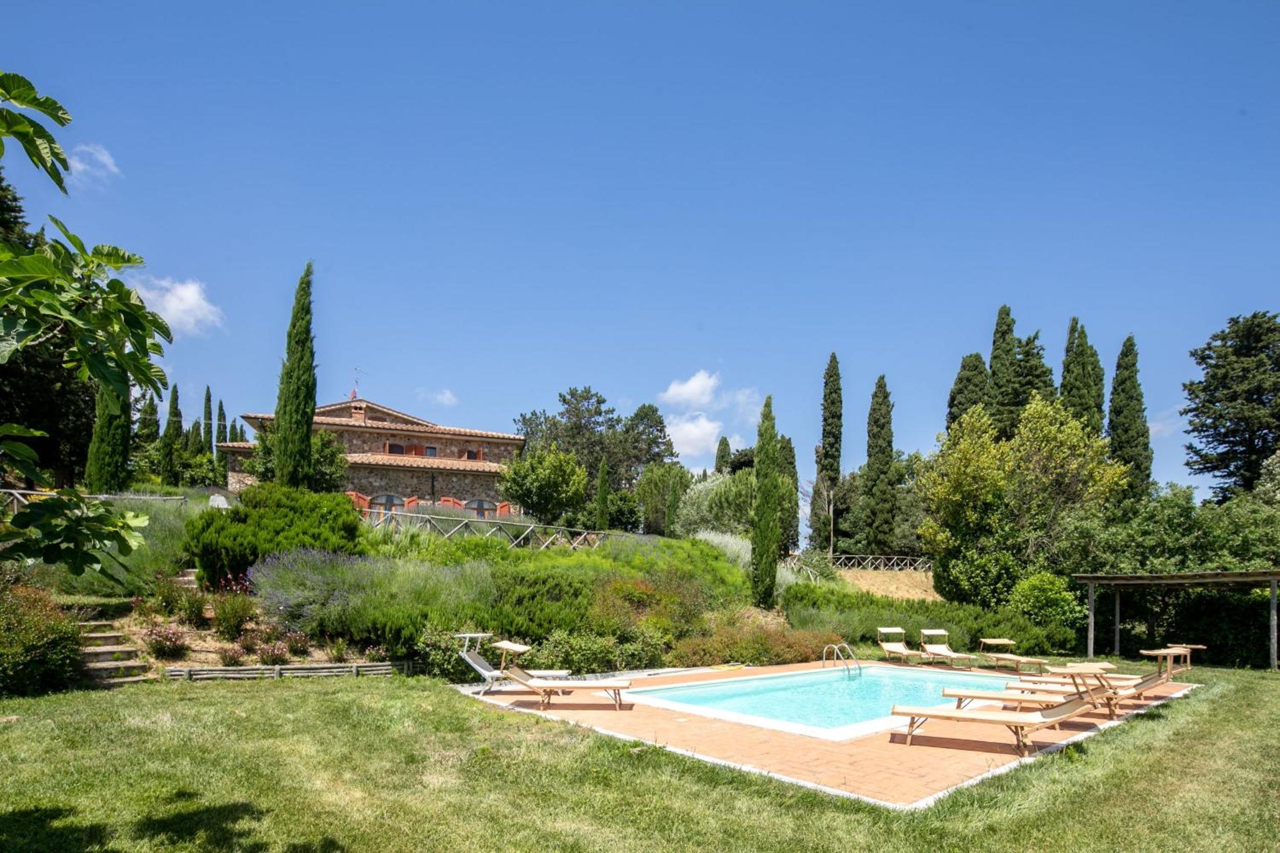 Villa photo 2