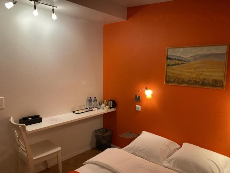 Single Room photo 1